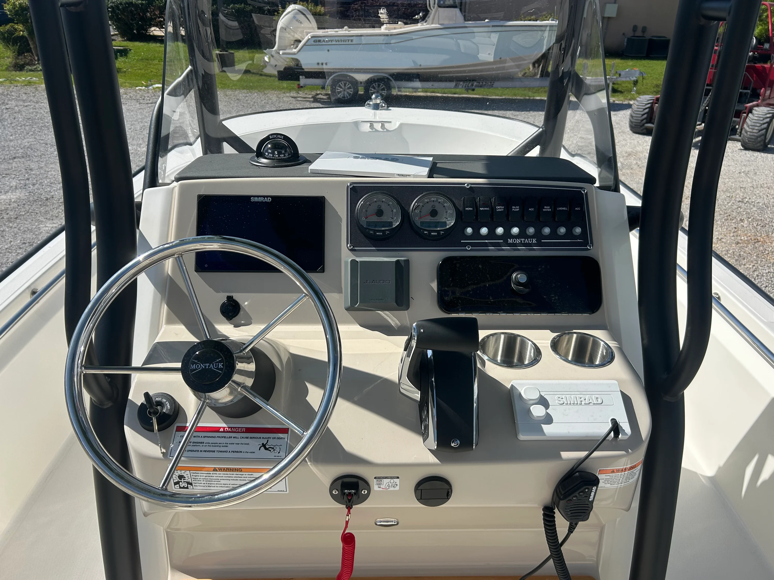 2026 Boston Whaler 210 Montauk Image Thumbnail #12