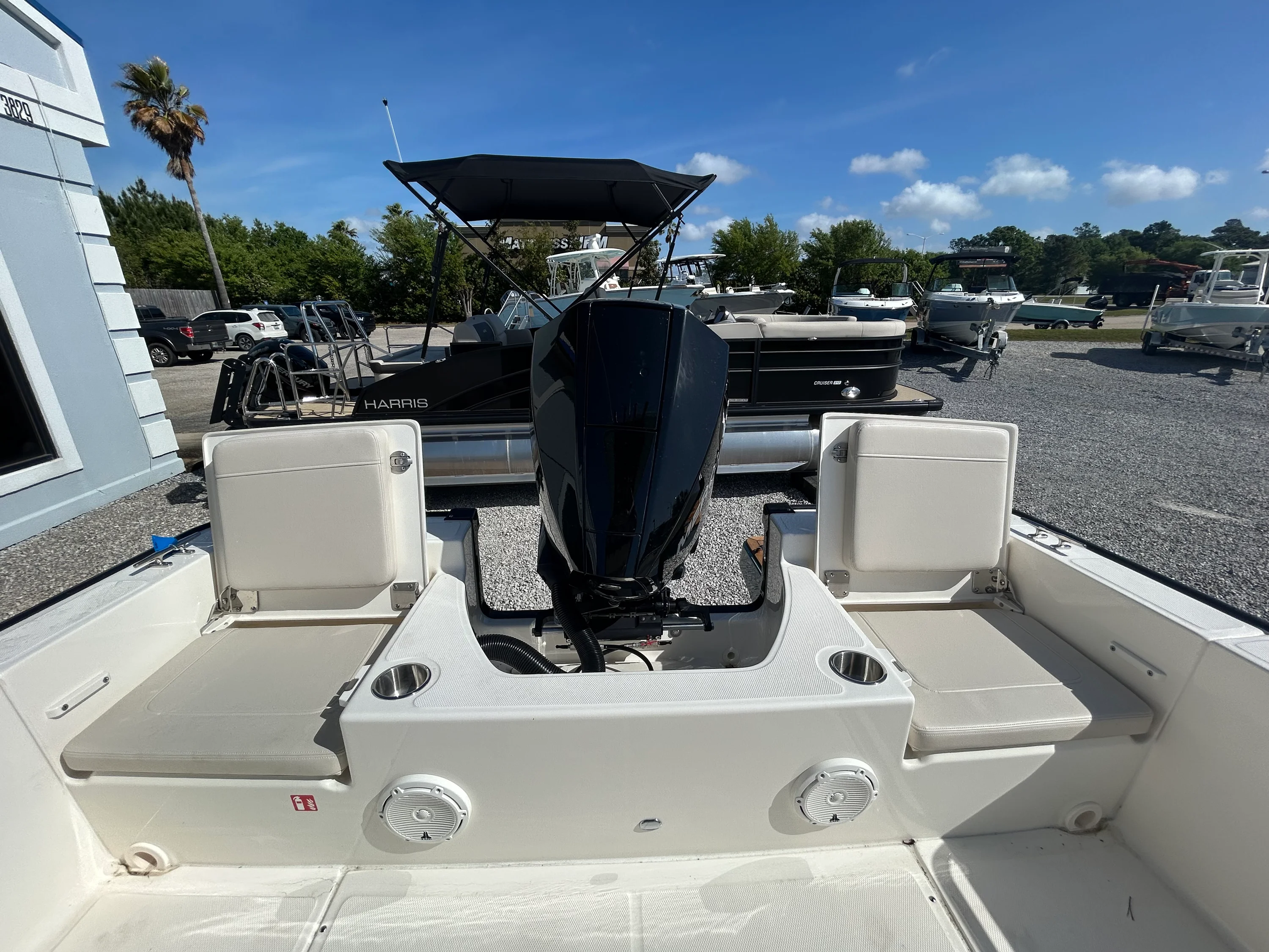 2026 Boston Whaler 210 Montauk Image Thumbnail #8