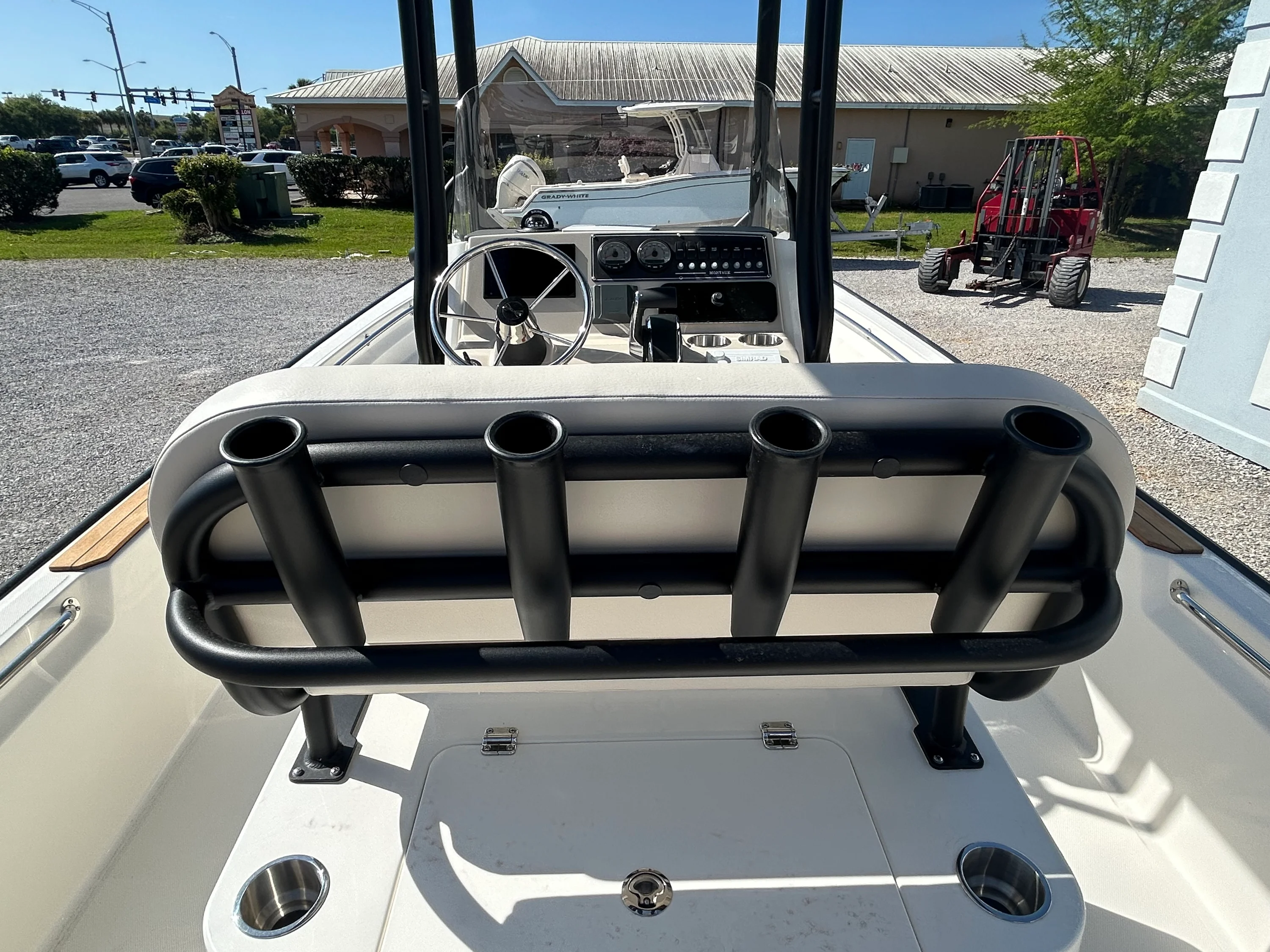 2026 Boston Whaler 210 Montauk Image Thumbnail #9