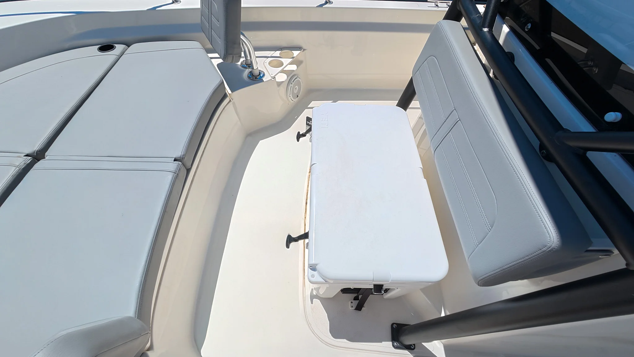 2026 Boston Whaler 210 Montauk Image Thumbnail #18