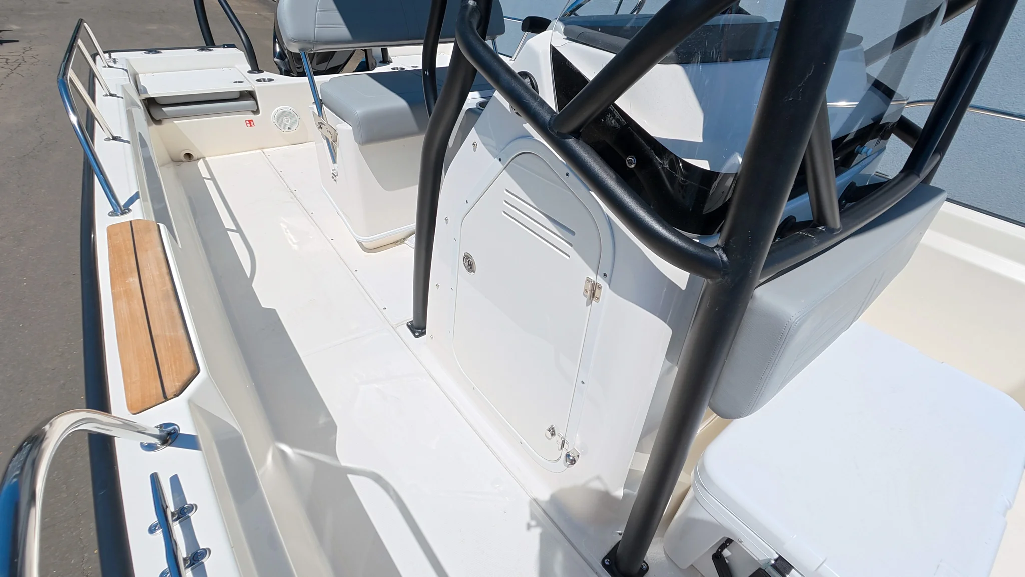 2026 Boston Whaler 210 Montauk Image Thumbnail #15