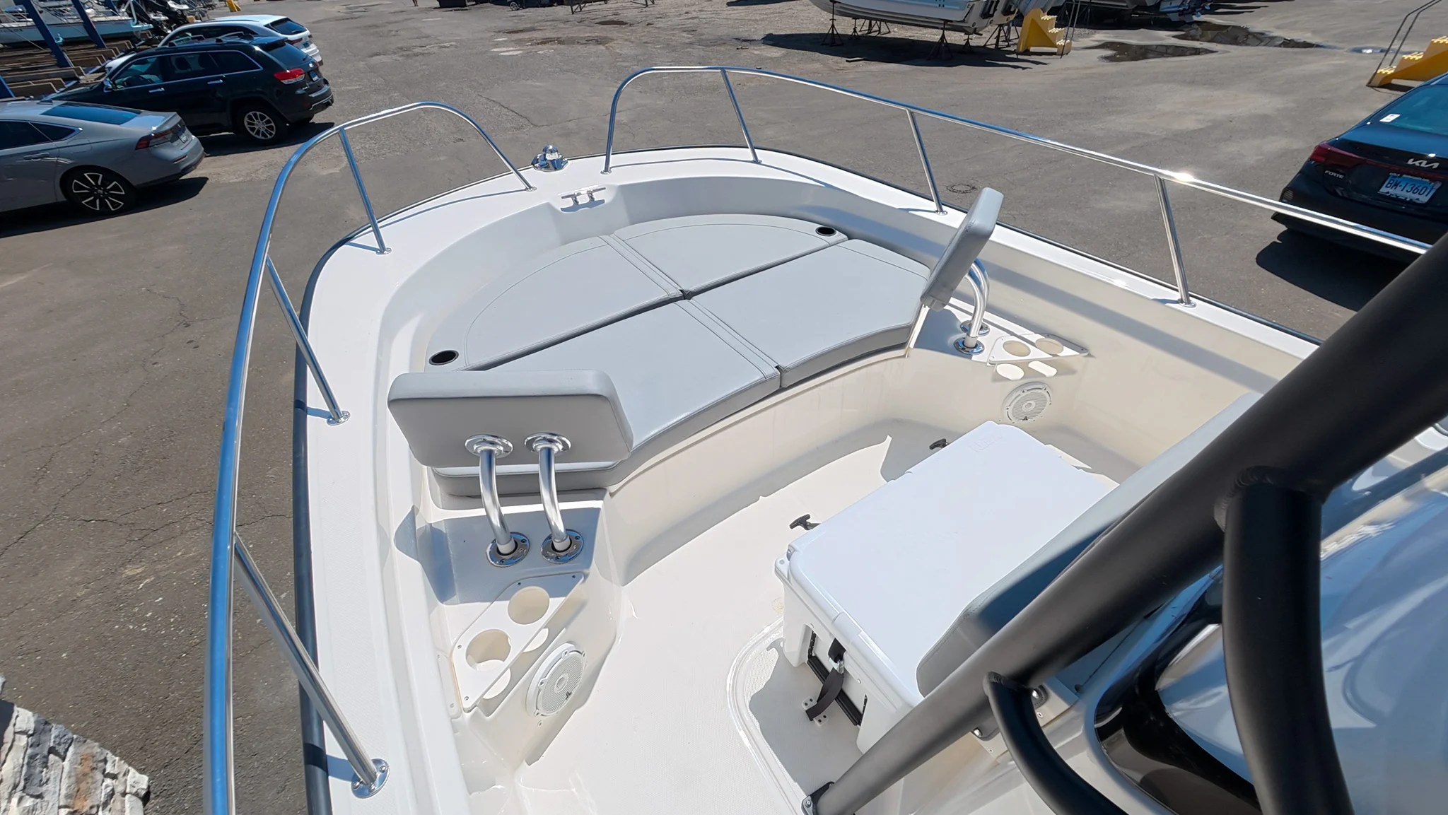 2026 Boston Whaler 210 Montauk Image Thumbnail #17