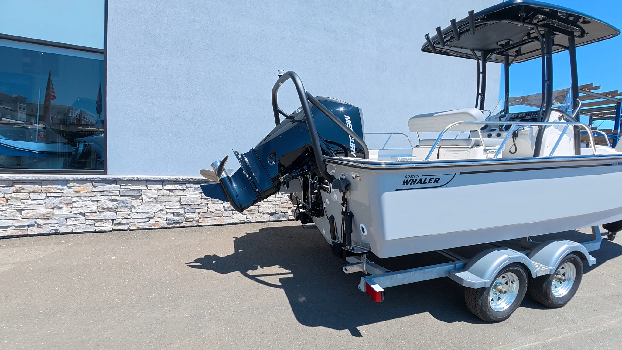 2026 Boston Whaler 210 Montauk Image Thumbnail #4