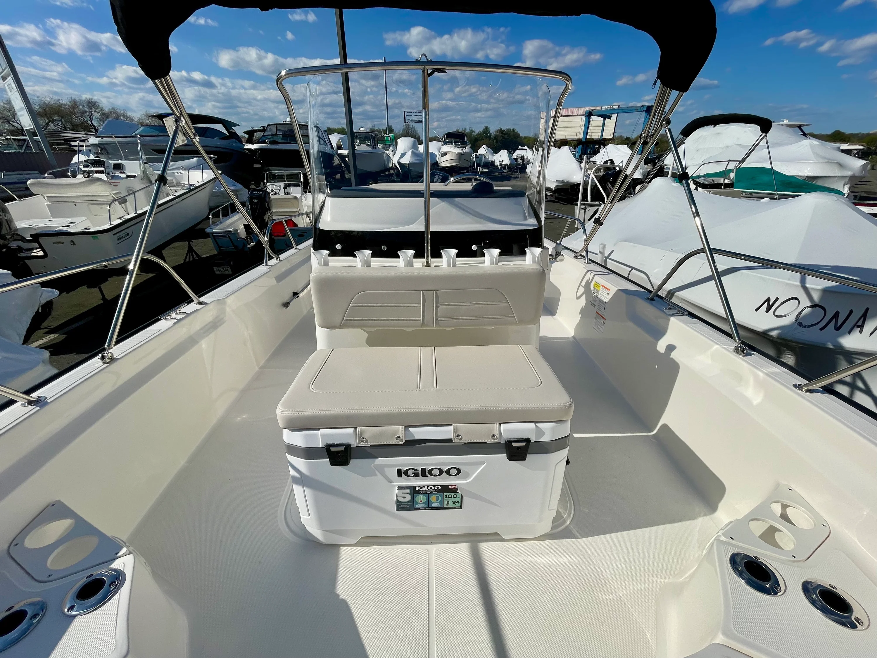2026 Boston Whaler 210 Montauk Image Thumbnail #12