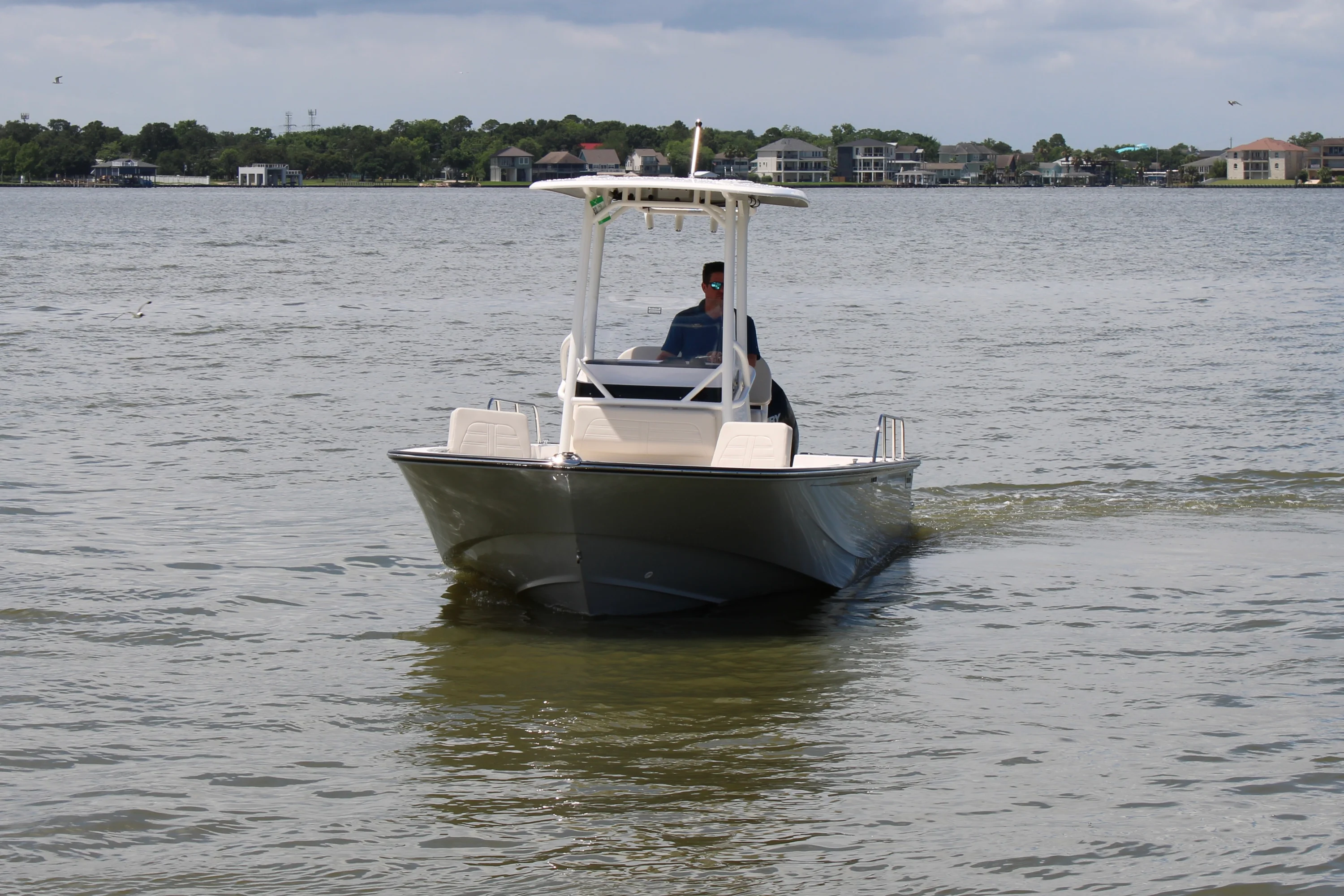 2026 Boston Whaler 210 Montauk Image Thumbnail #12