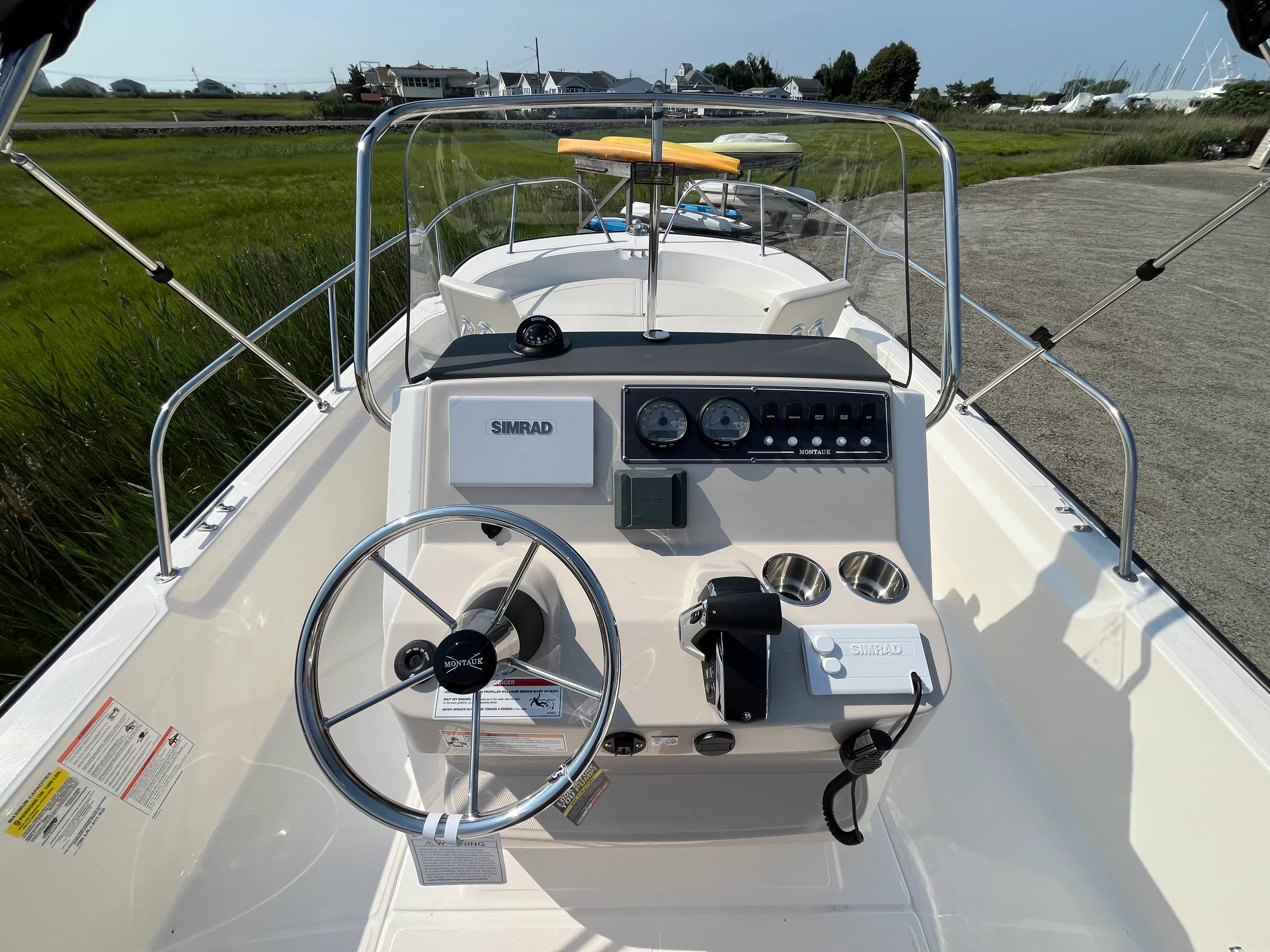 2026 Boston Whaler 210 Montauk Image Thumbnail #7