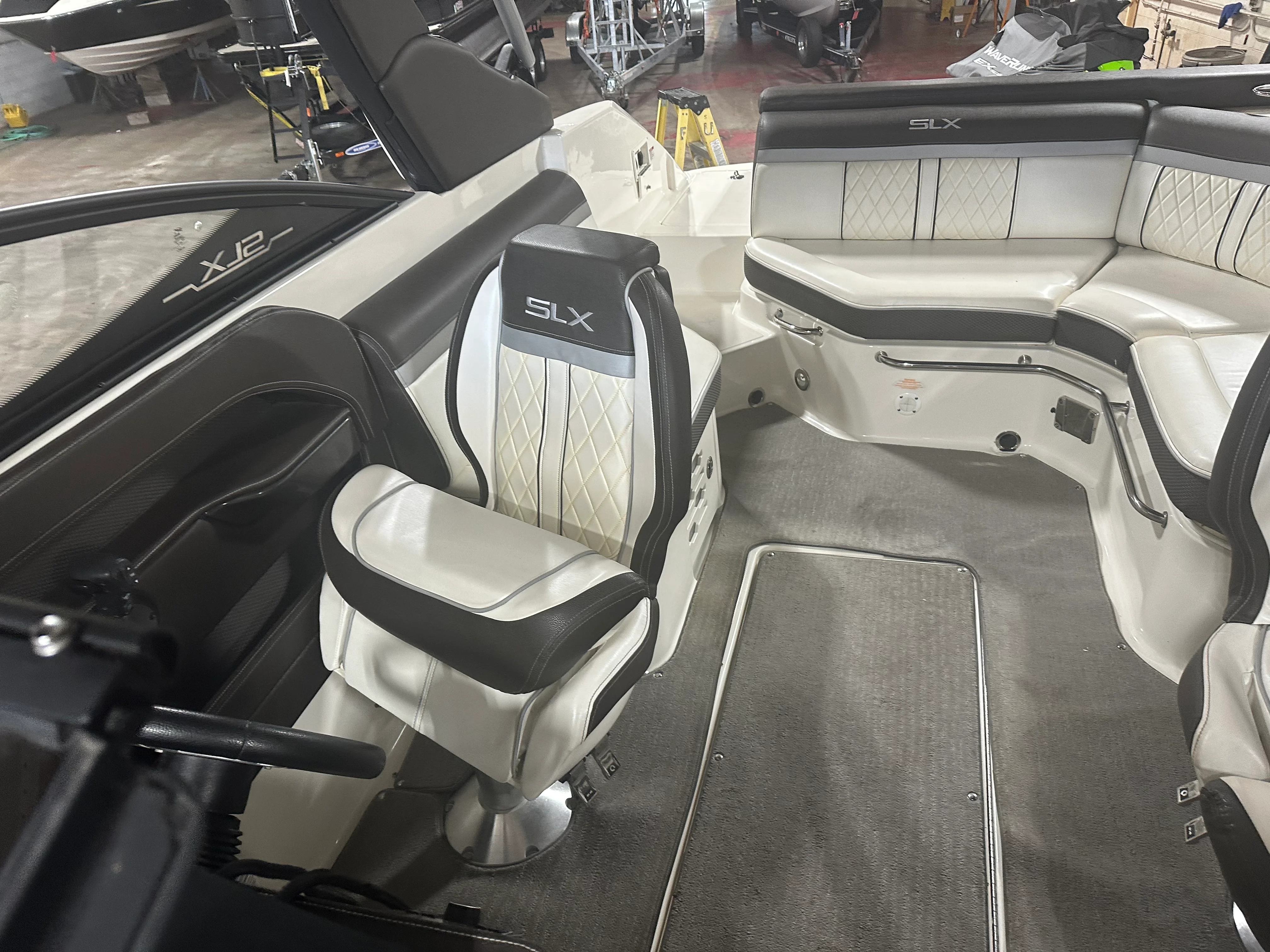 2016 Sea Ray 250 SLX Image Thumbnail #18