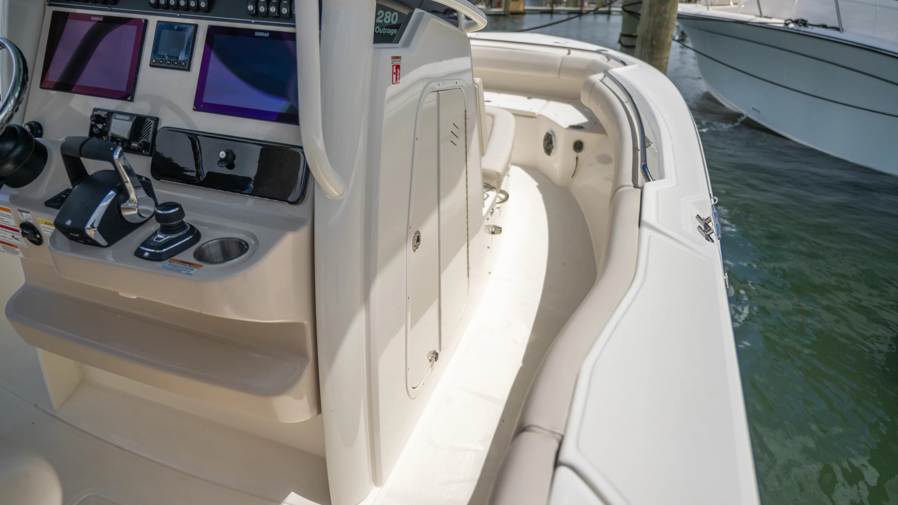 2026 Boston Whaler 280 Outrage Image Thumbnail #15