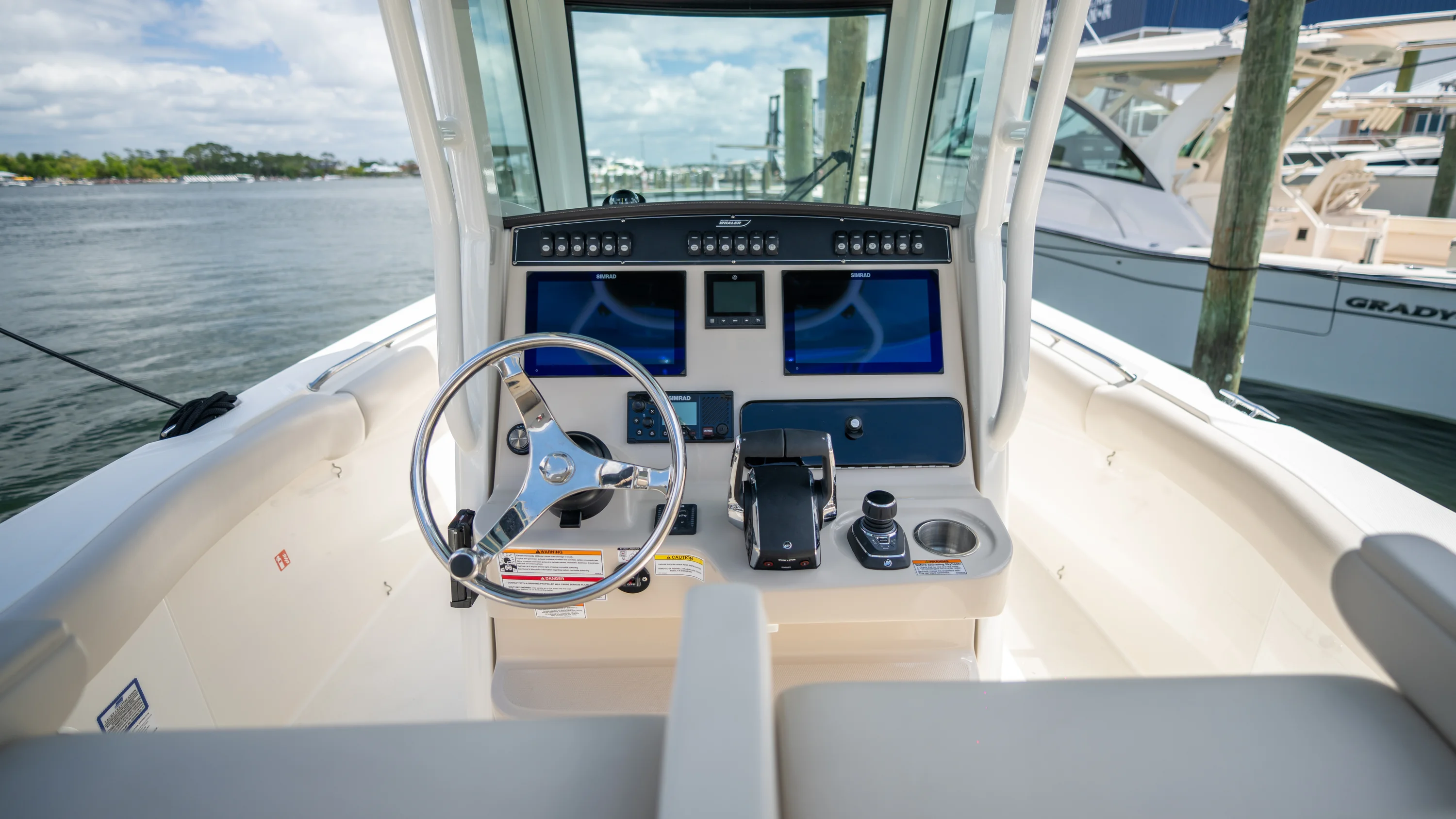 2026 Boston Whaler 280 Outrage Image Thumbnail #17