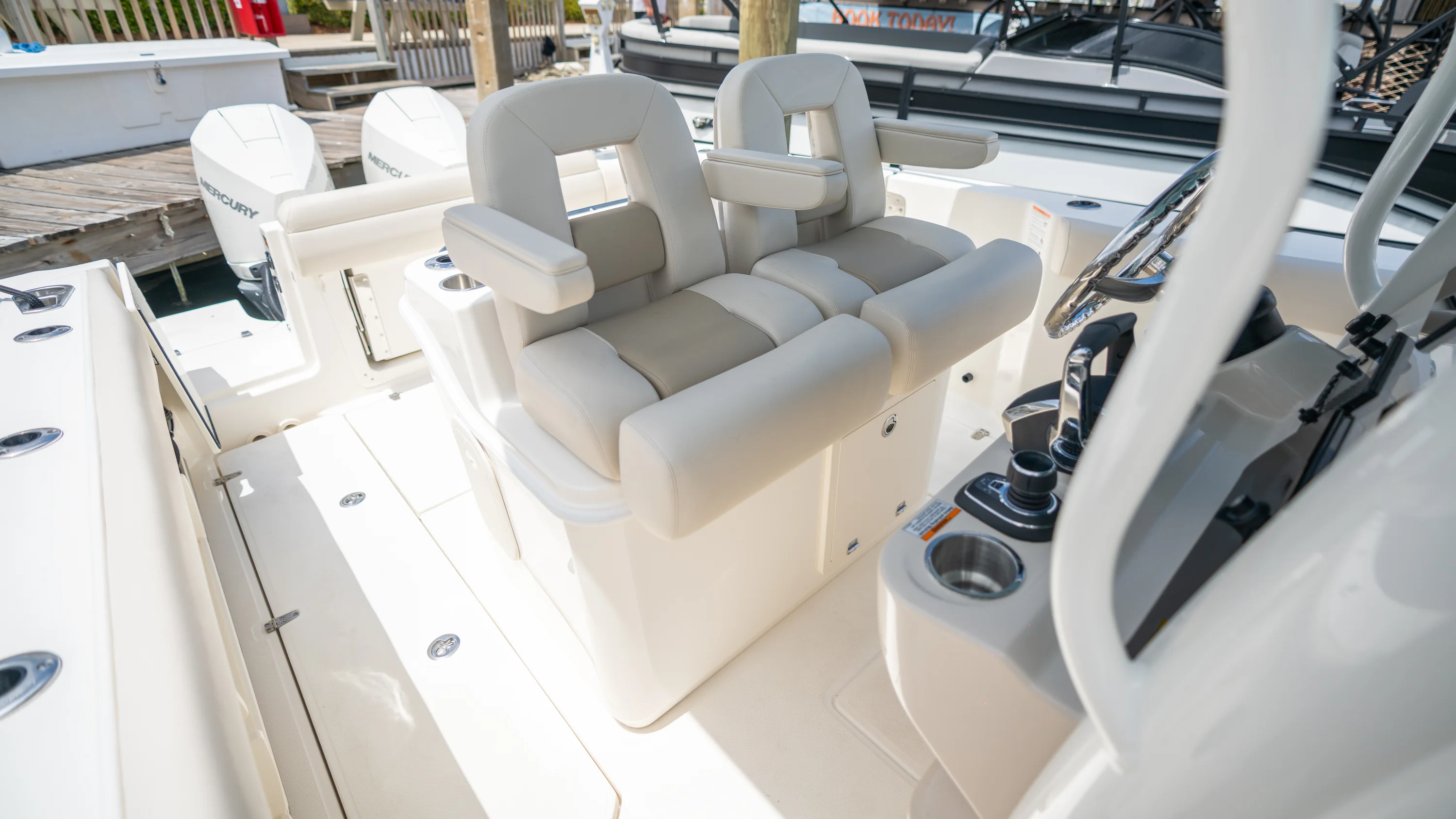 2026 Boston Whaler 280 Outrage Image Thumbnail #30