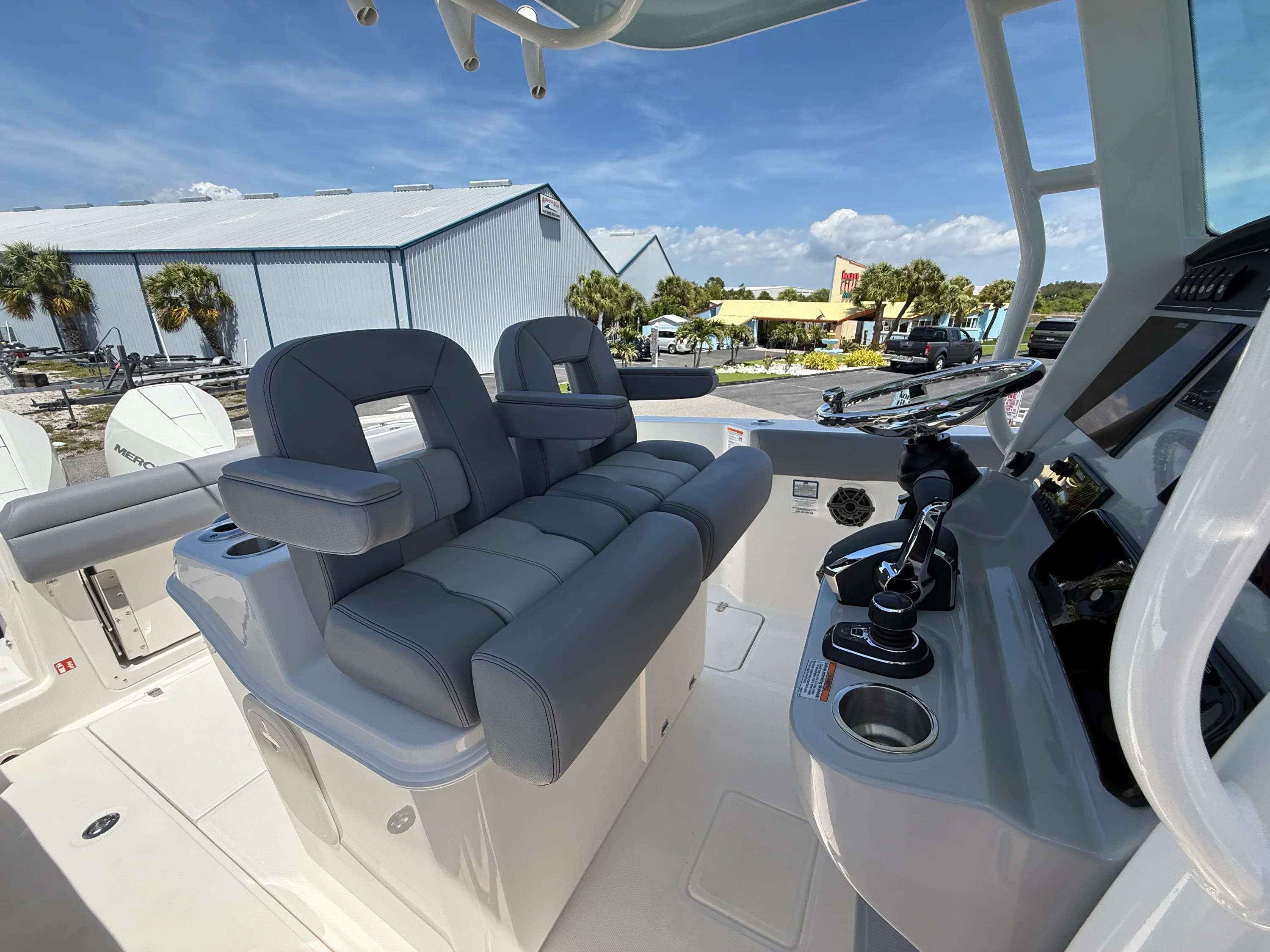 2026 Boston Whaler 280 Outrage Image Thumbnail #11