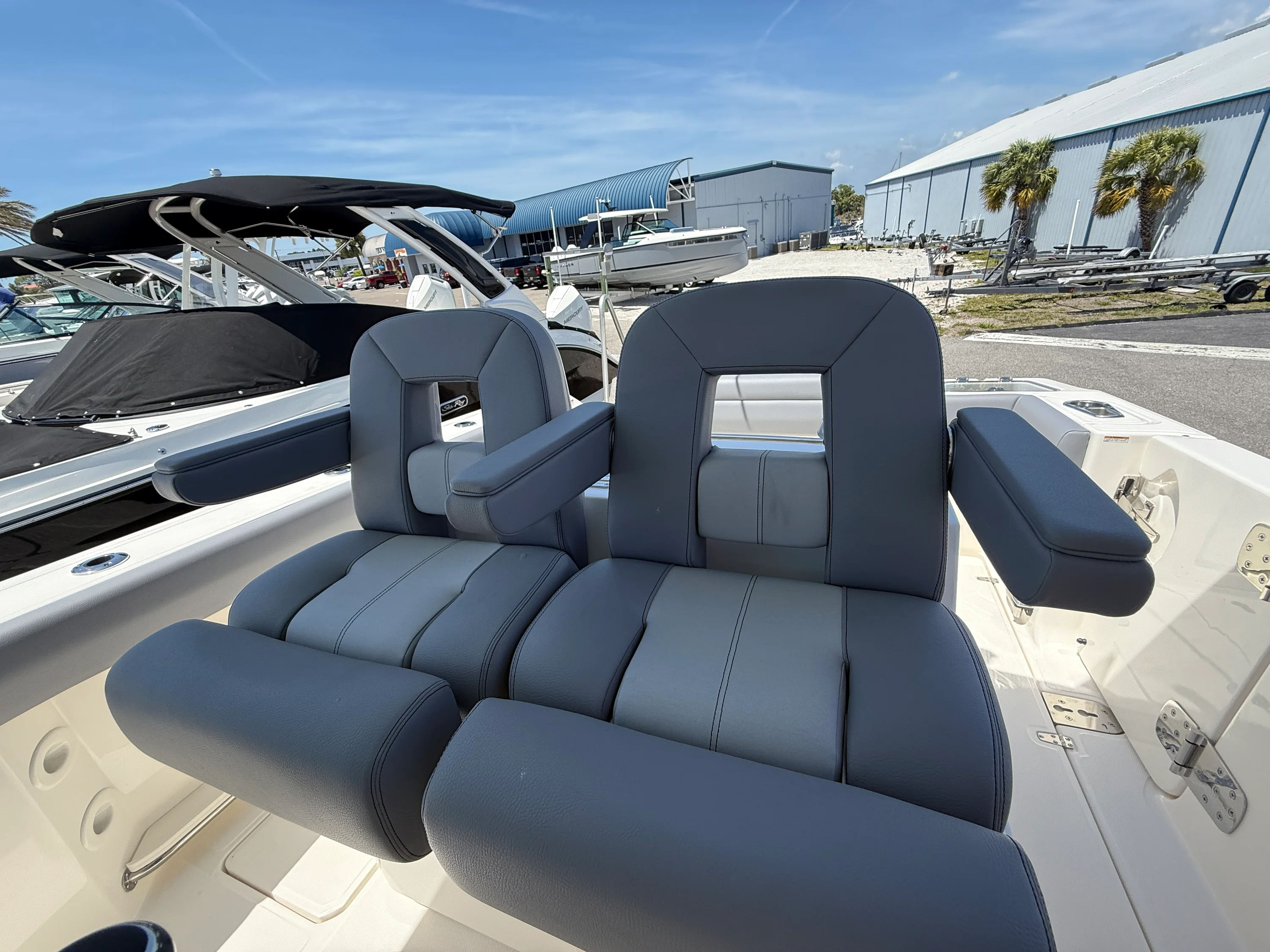 2026 Boston Whaler 280 Outrage Image Thumbnail #12