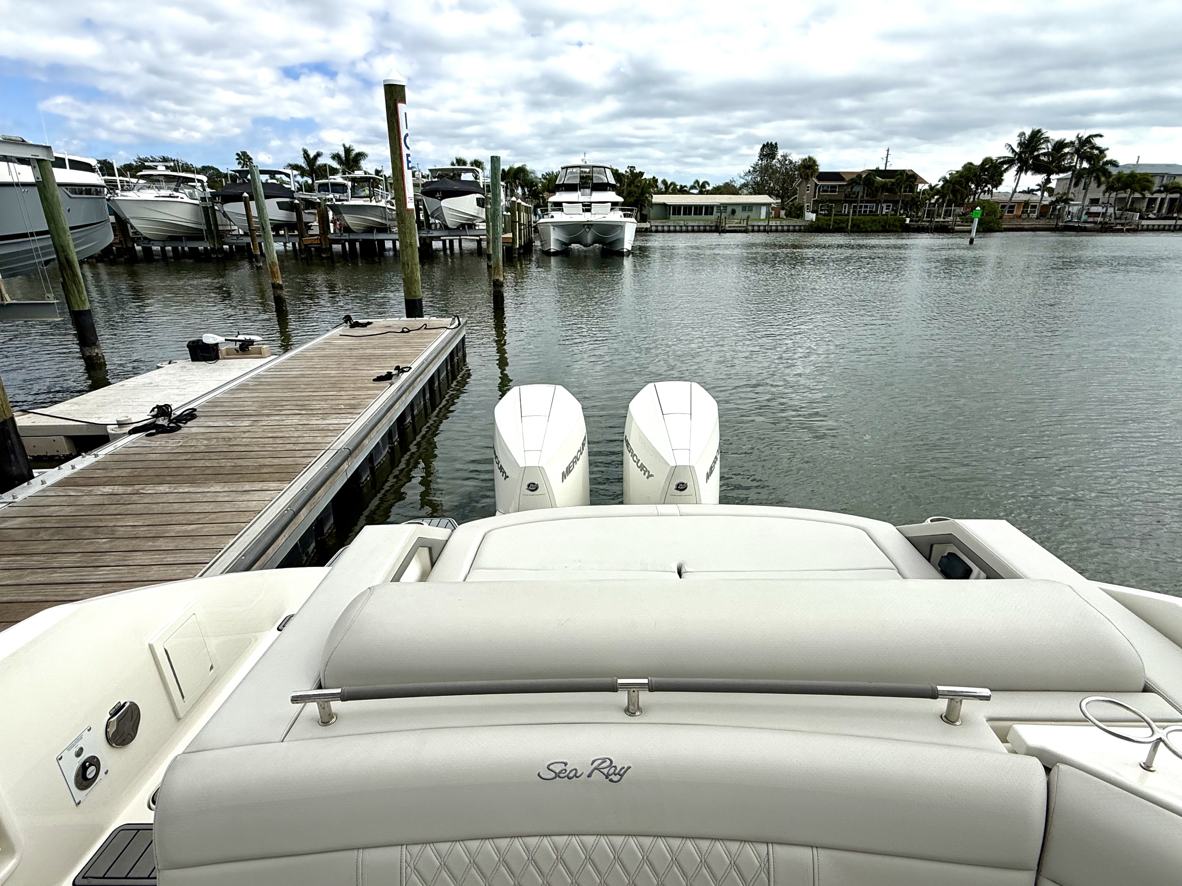 2021 Sea Ray SLX 310 OB Image Thumbnail #51