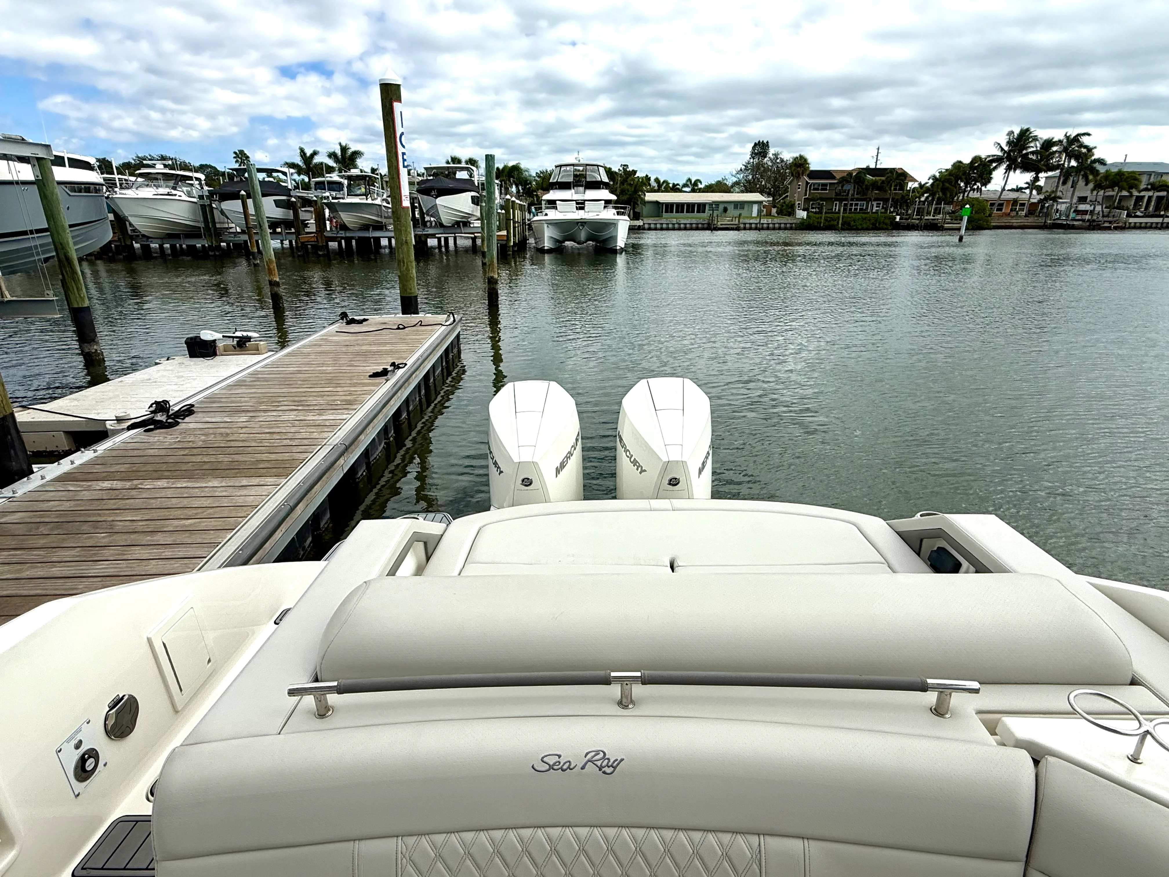 2021 Sea Ray SLX 310 OB Image Thumbnail #51