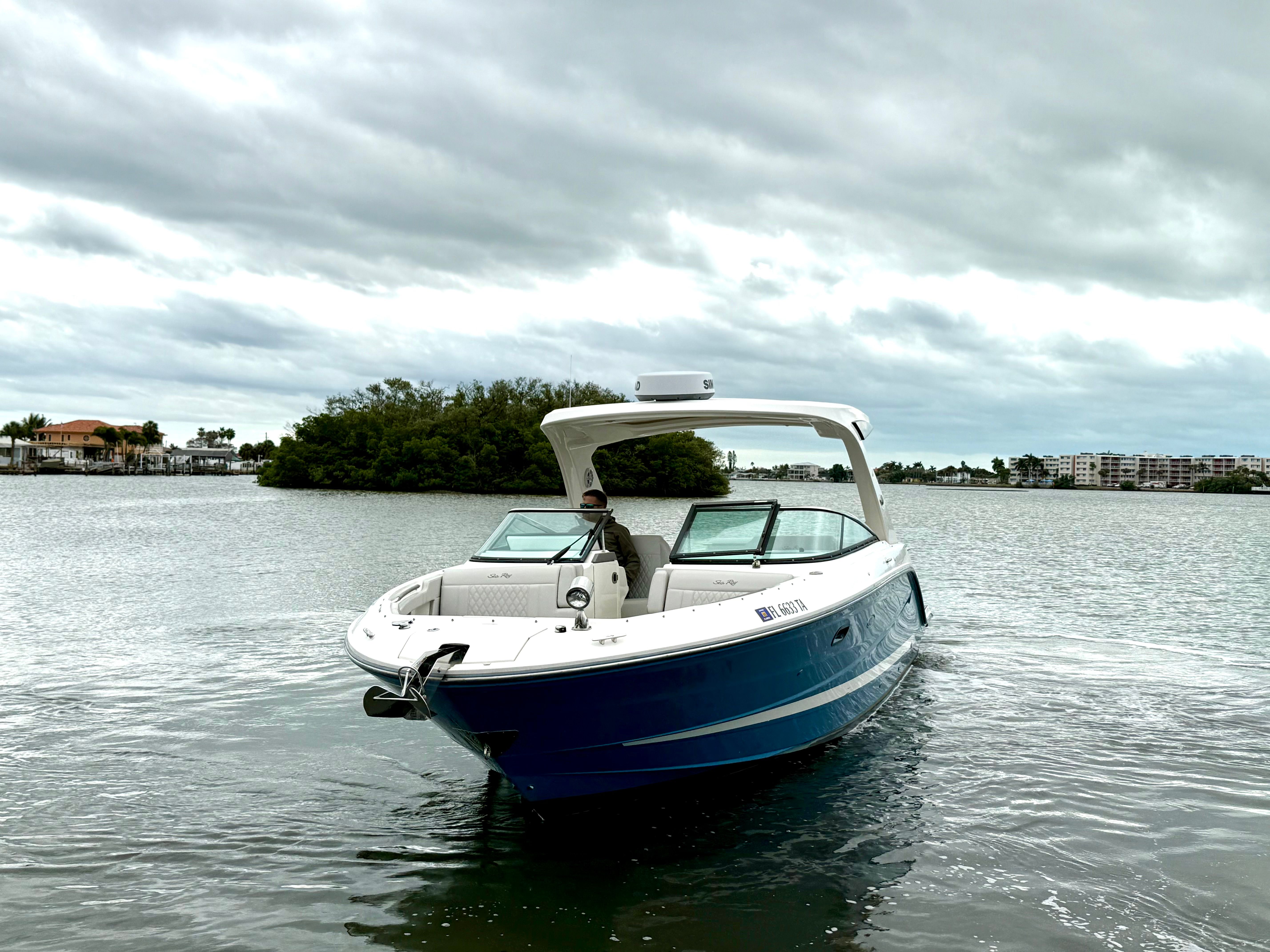 2021 Sea Ray SLX 310 OB Image Thumbnail #17