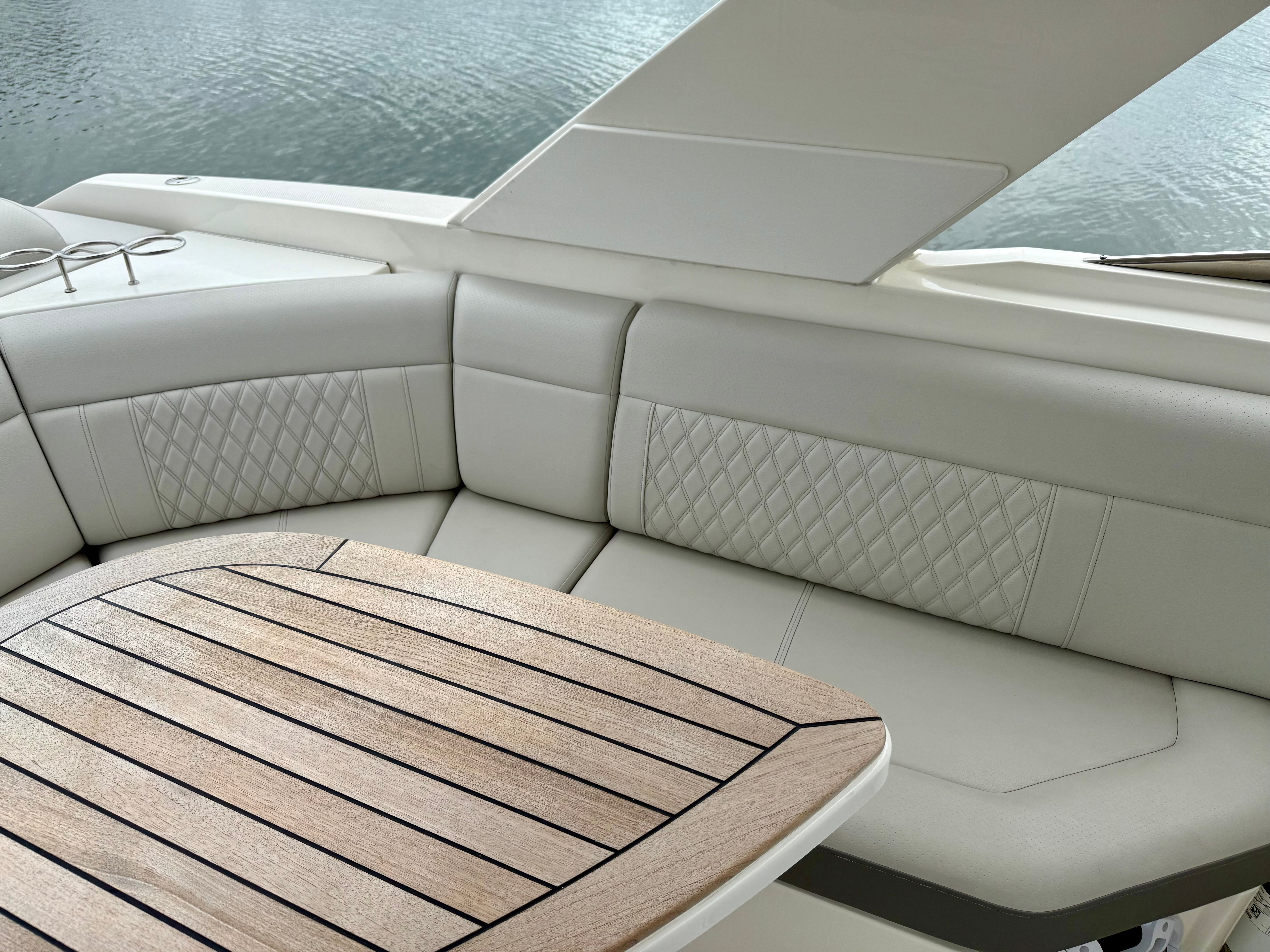 2021 Sea Ray SLX 310 OB Image Thumbnail #28