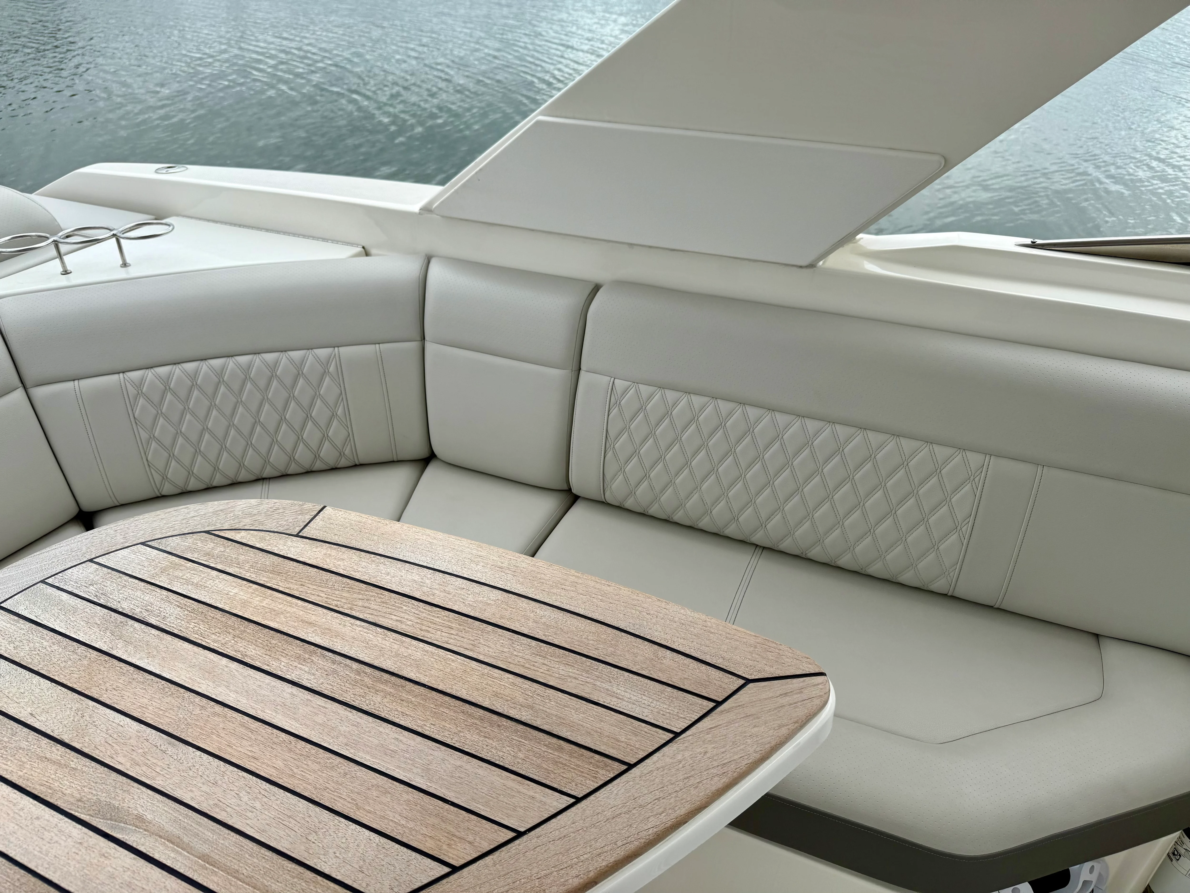 2021 Sea Ray SLX 310 OB Image Thumbnail #28