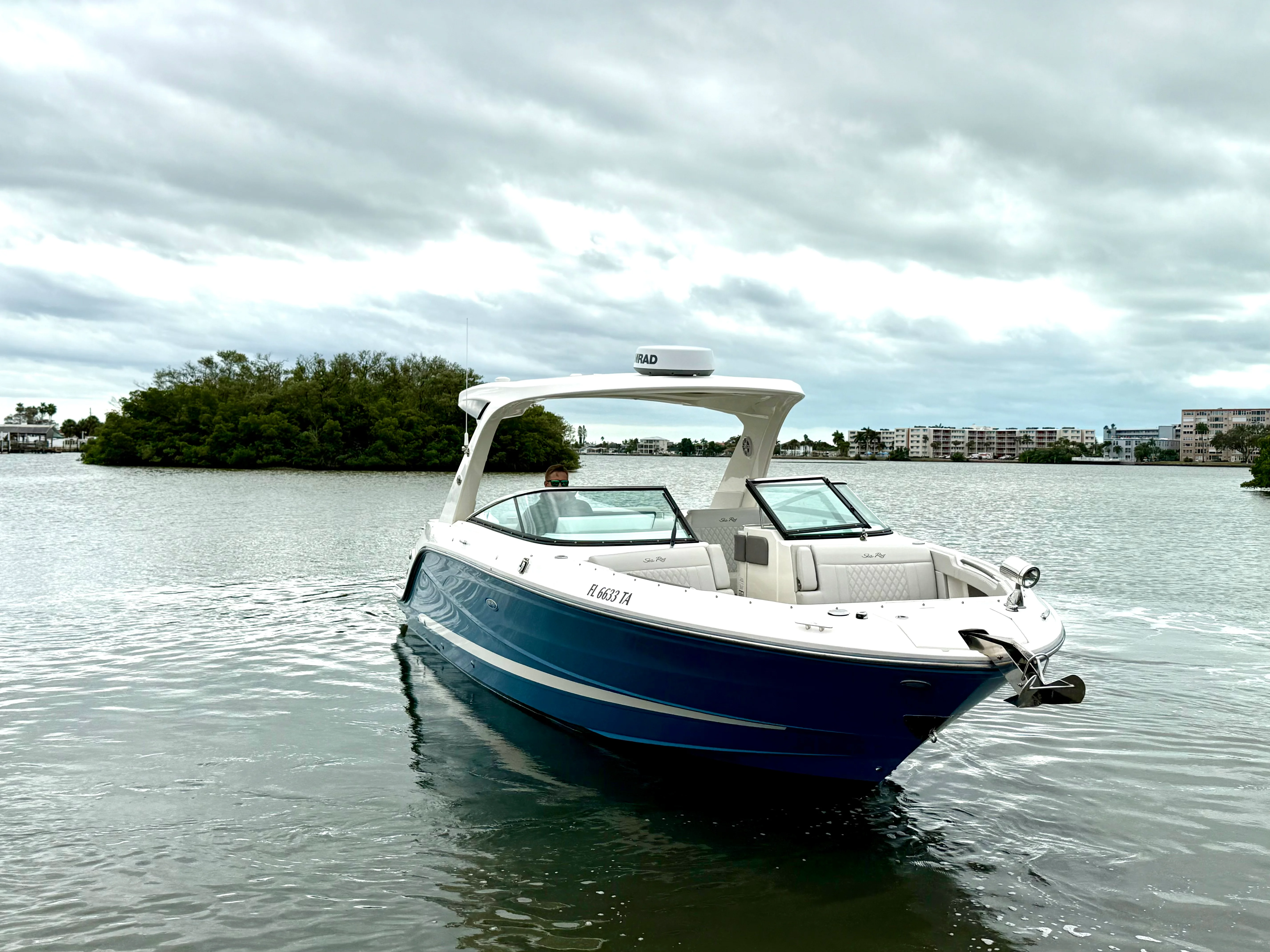 2021 Sea Ray SLX 310 OB Image Thumbnail #19