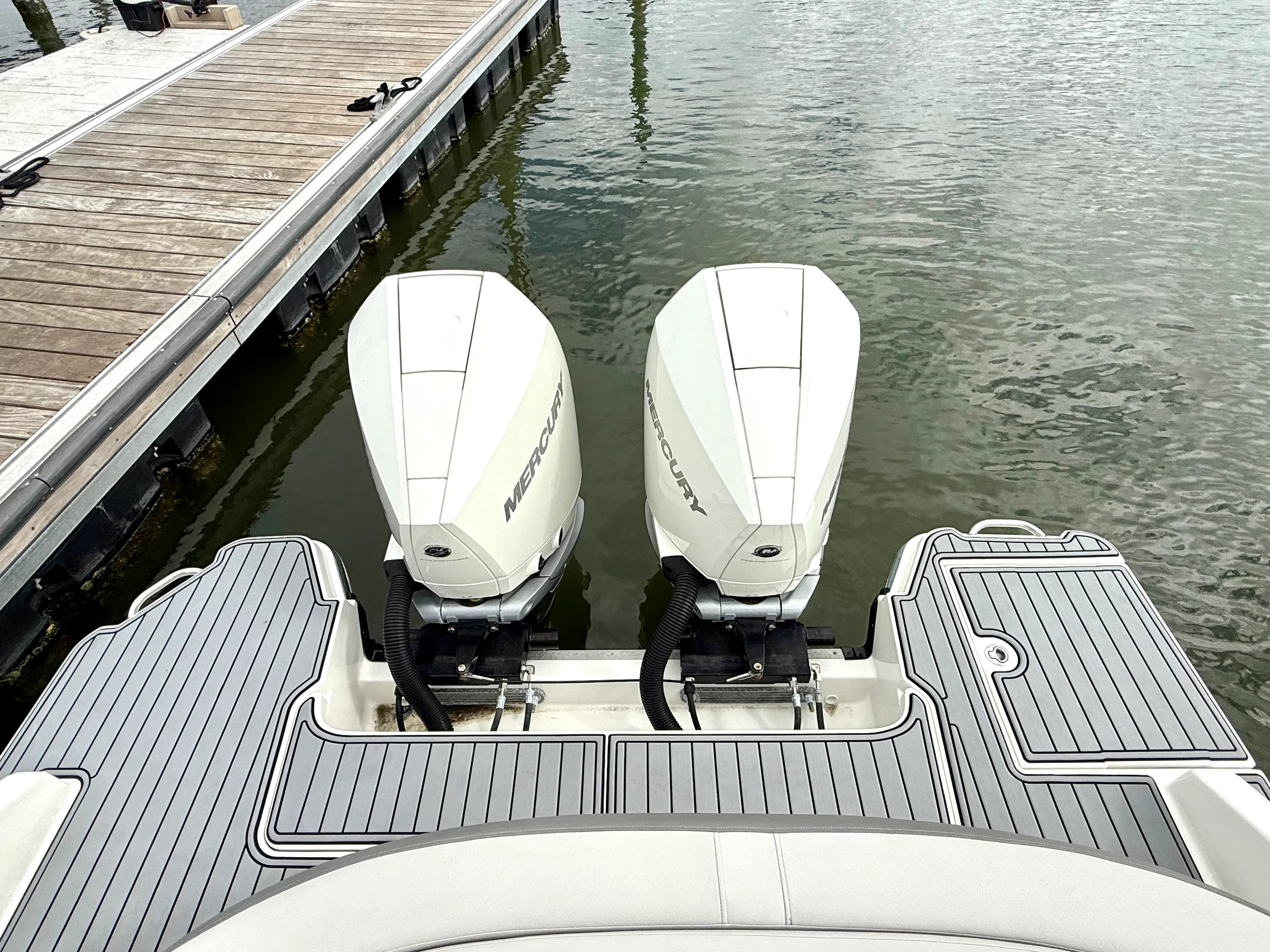 2021 Sea Ray SLX 310 OB Image Thumbnail #49