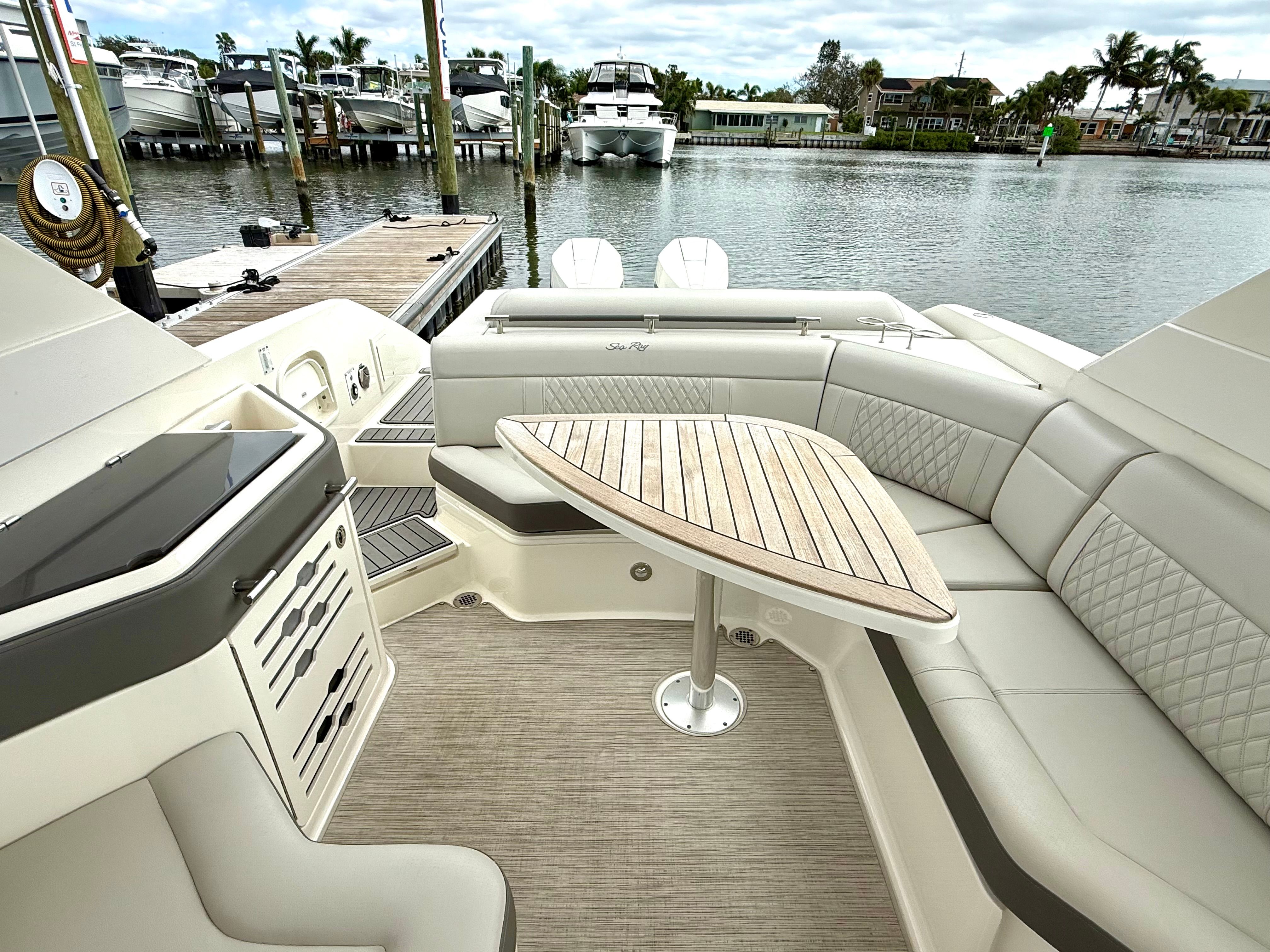 2021 Sea Ray SLX 310 OB Image Thumbnail #46