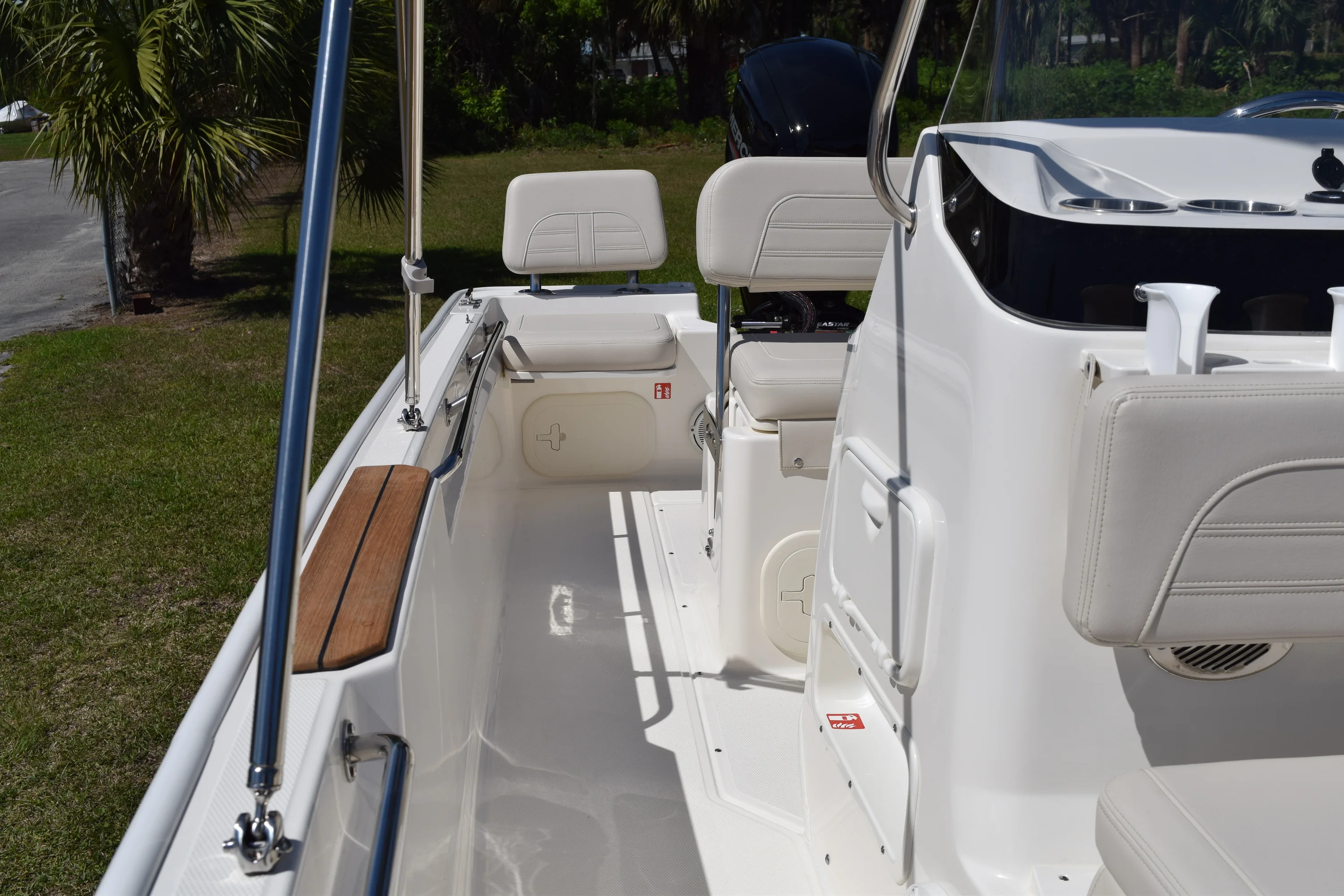 2026 Boston Whaler 170 Montauk Image Thumbnail #9