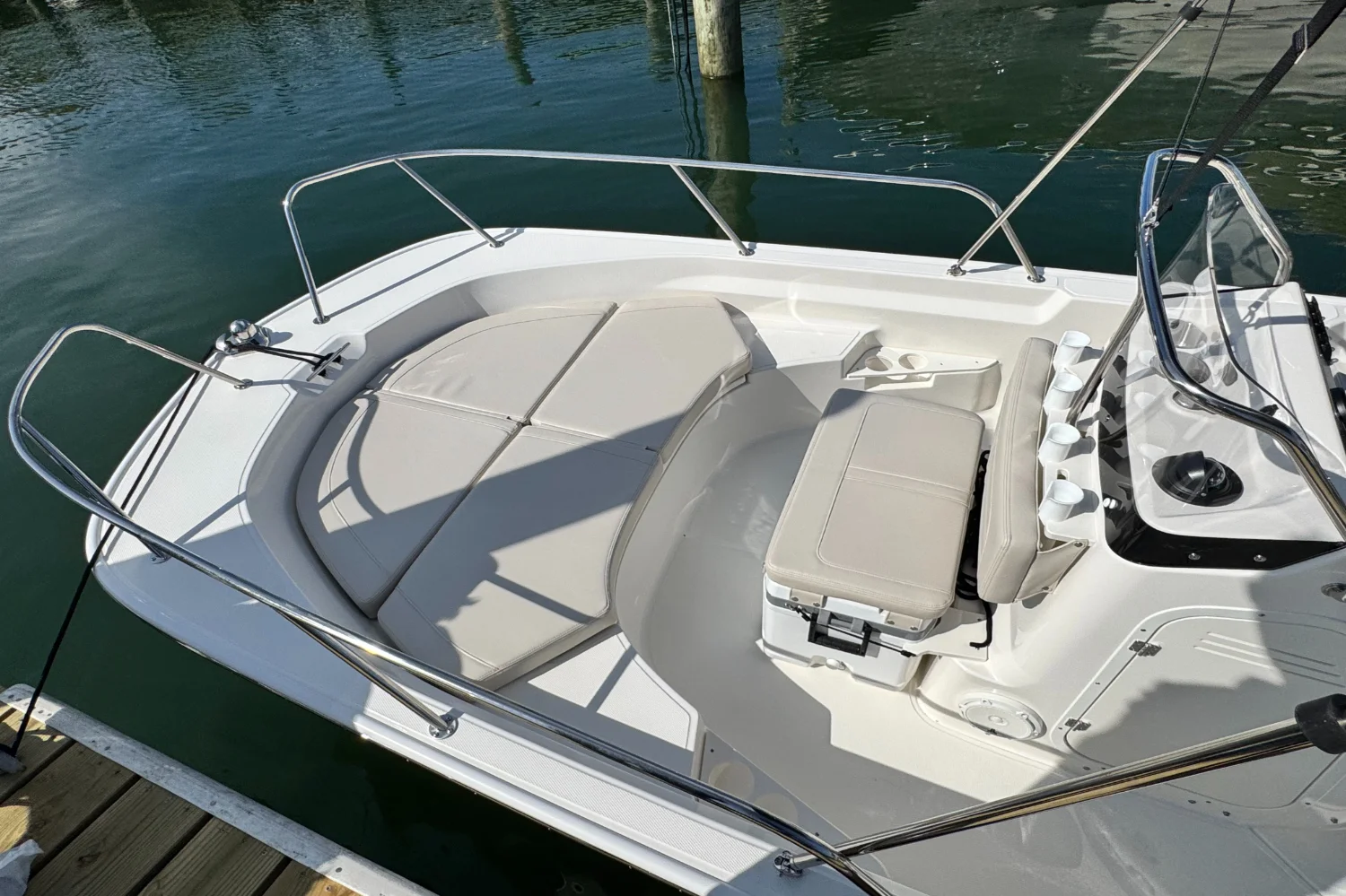 2026 Boston Whaler 170 Montauk Image Thumbnail #4