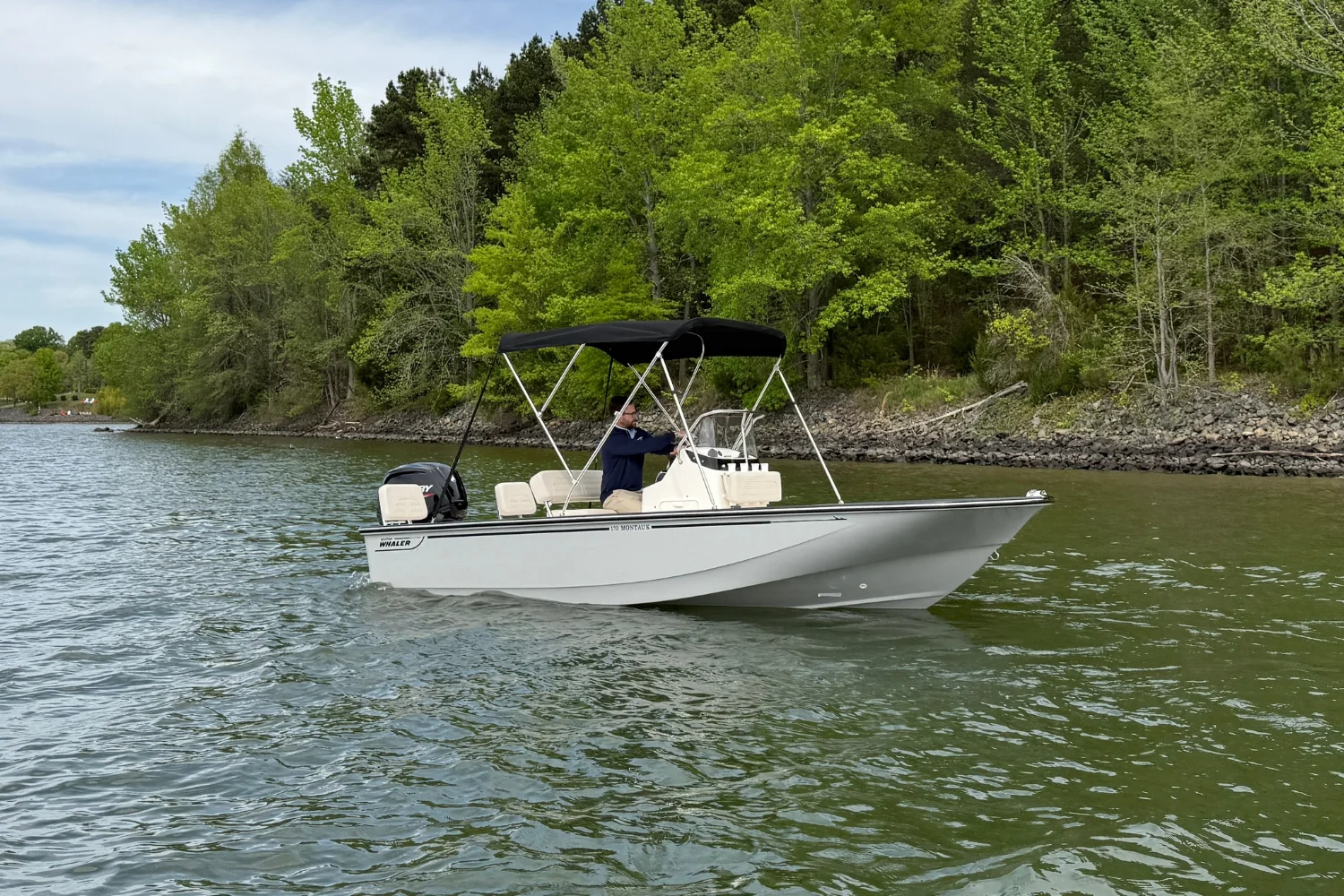 2026 Boston Whaler 170 Montauk Image Thumbnail #5