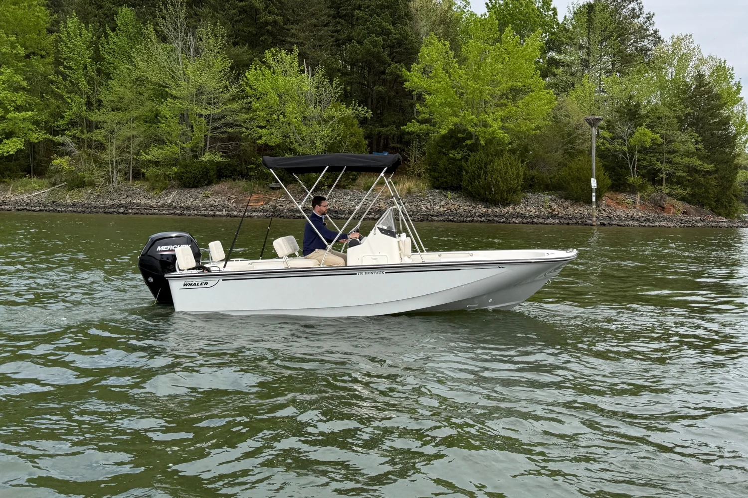 2026 Boston Whaler 170 Montauk Image Thumbnail #4