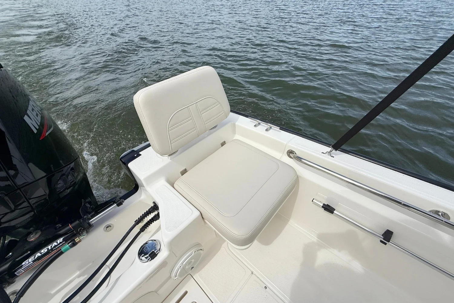 2026 Boston Whaler 170 Montauk Image Thumbnail #9