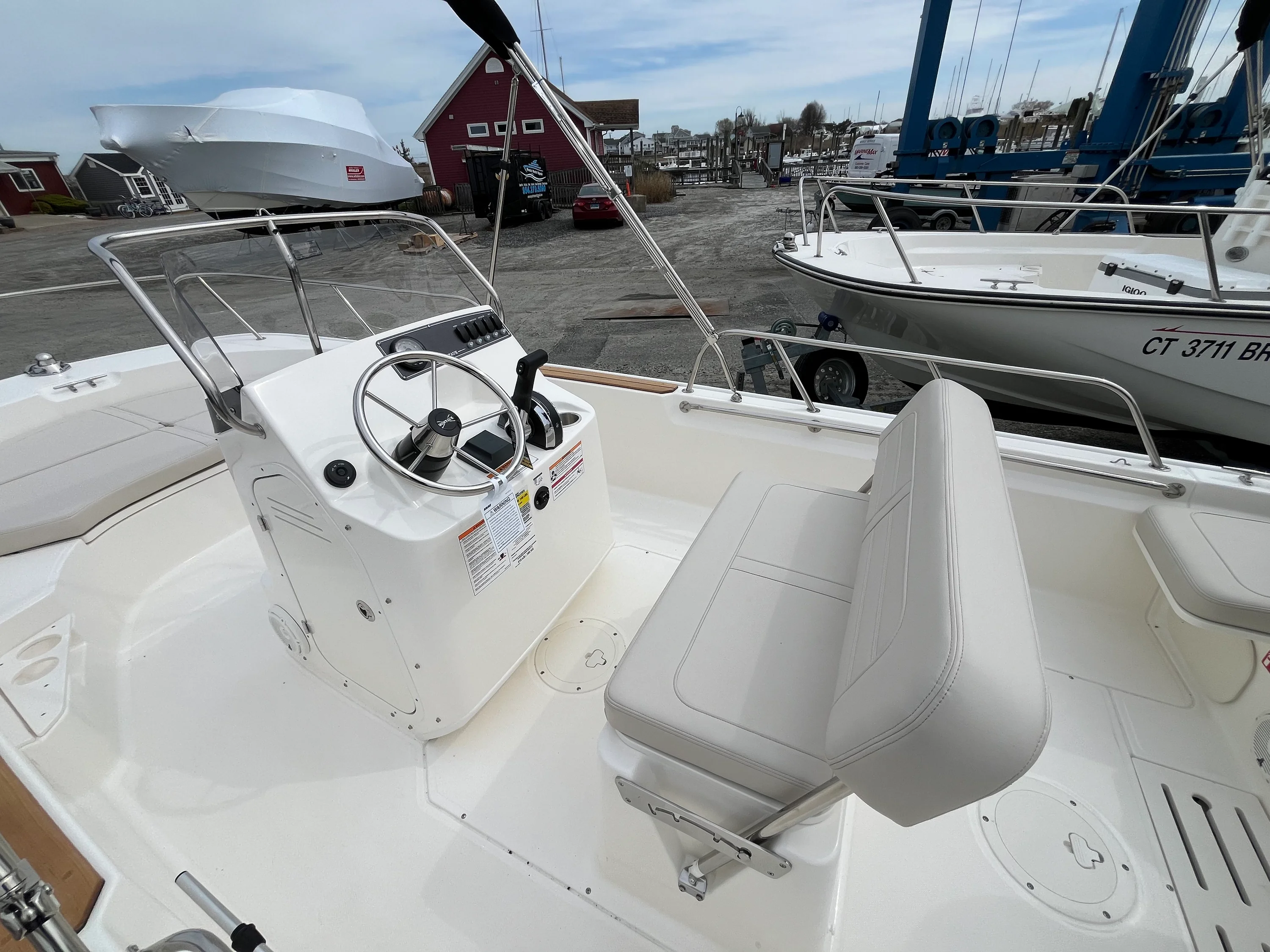 2026 Boston Whaler 170 Montauk Image Thumbnail #4