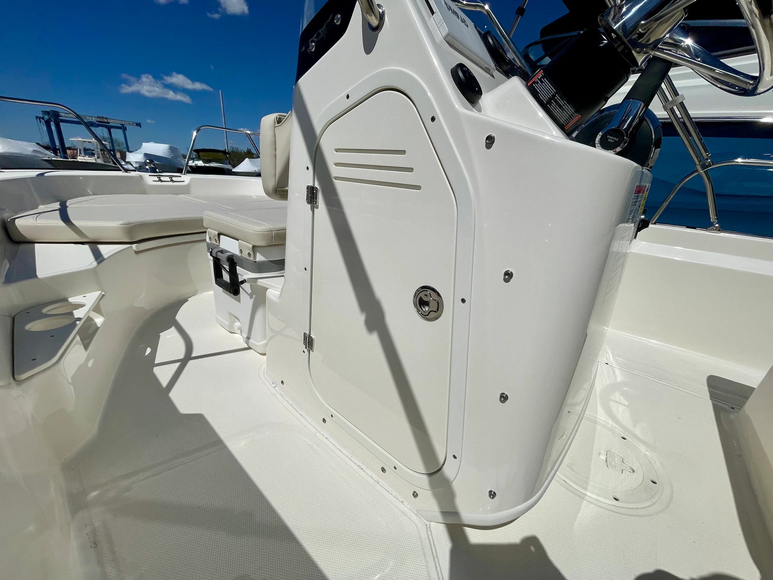2026 Boston Whaler 170 Montauk Image Thumbnail #8