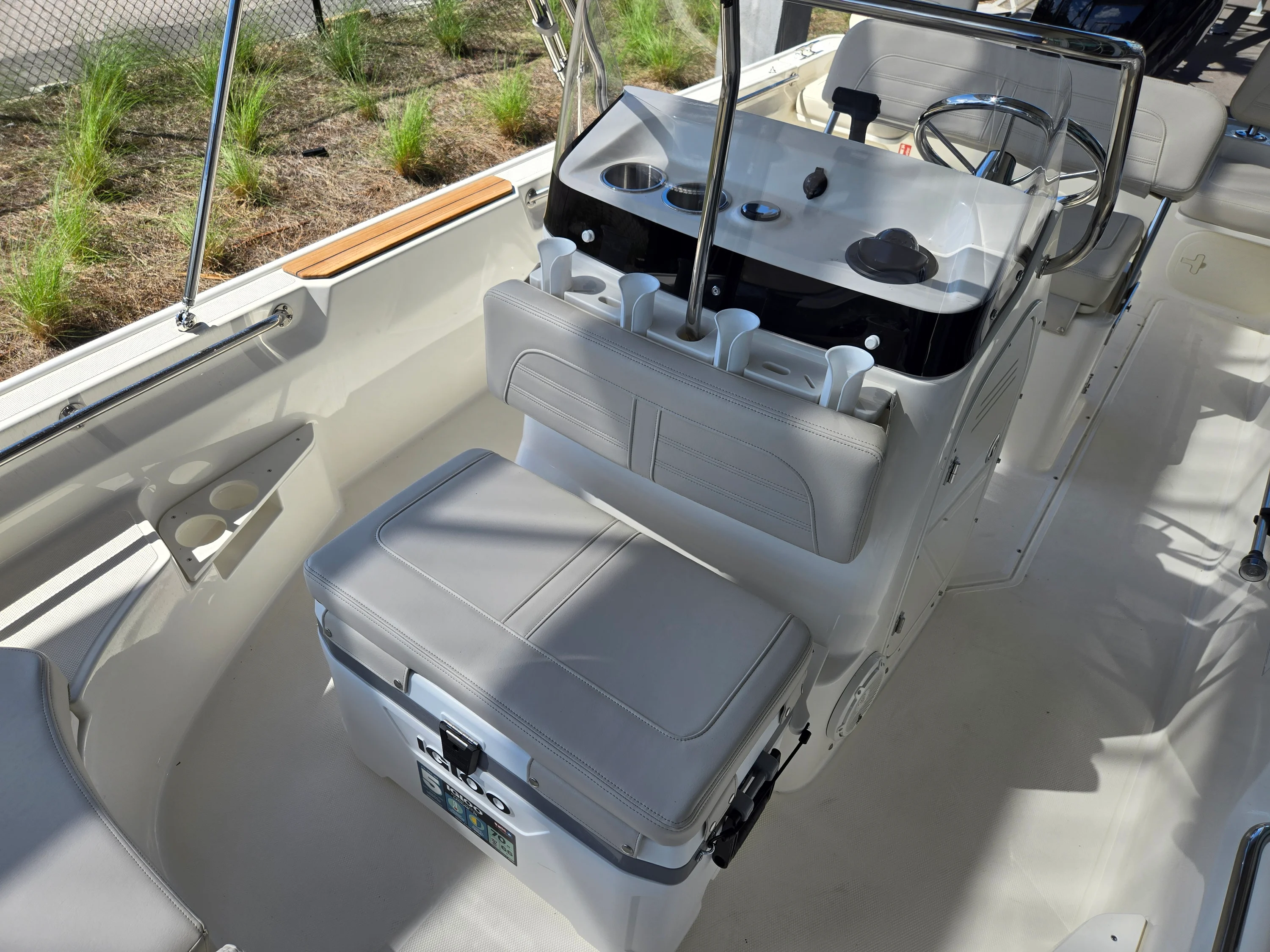 2026 Boston Whaler 170 Montauk Image Thumbnail #11