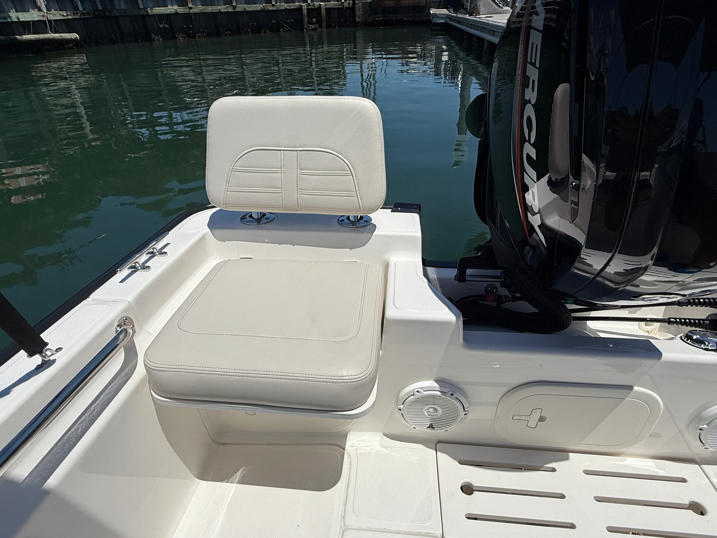 2026 Boston Whaler 170 Montauk Image Thumbnail #12