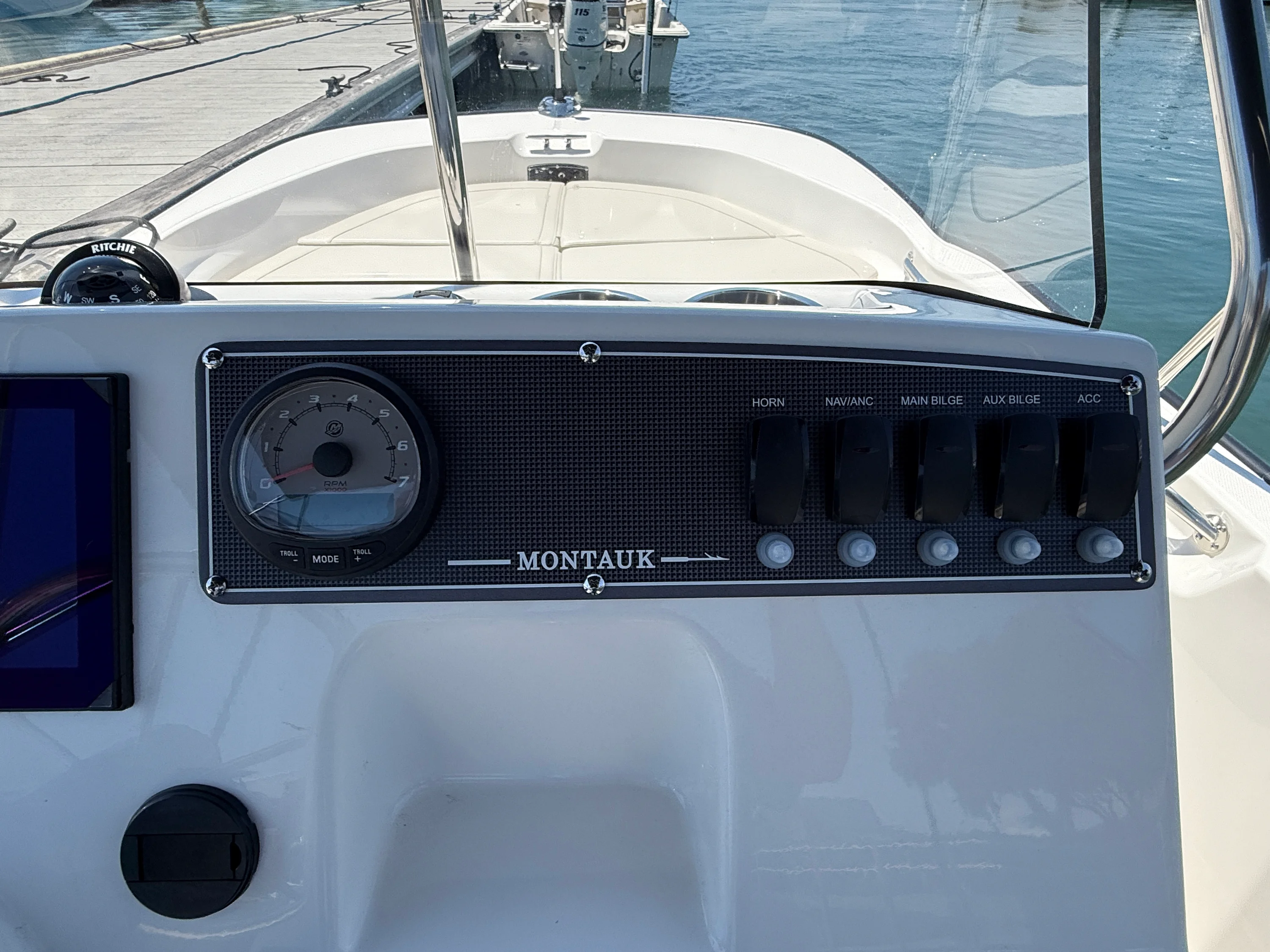 2026 Boston Whaler 170 Montauk Image Thumbnail #15