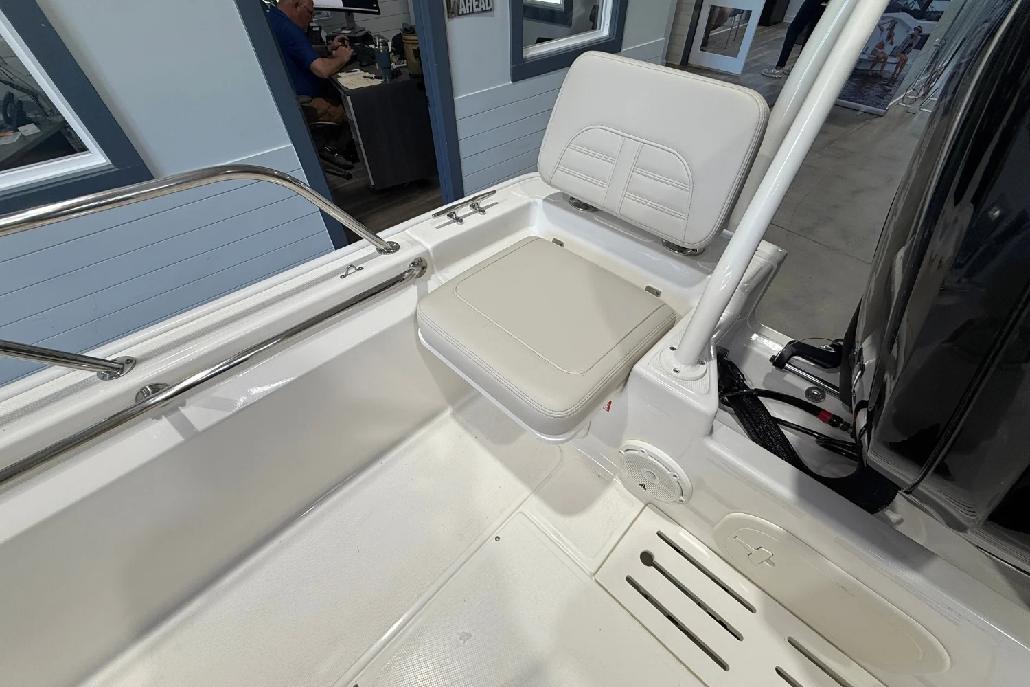 2026 Boston Whaler 170 Montauk Image Thumbnail #9