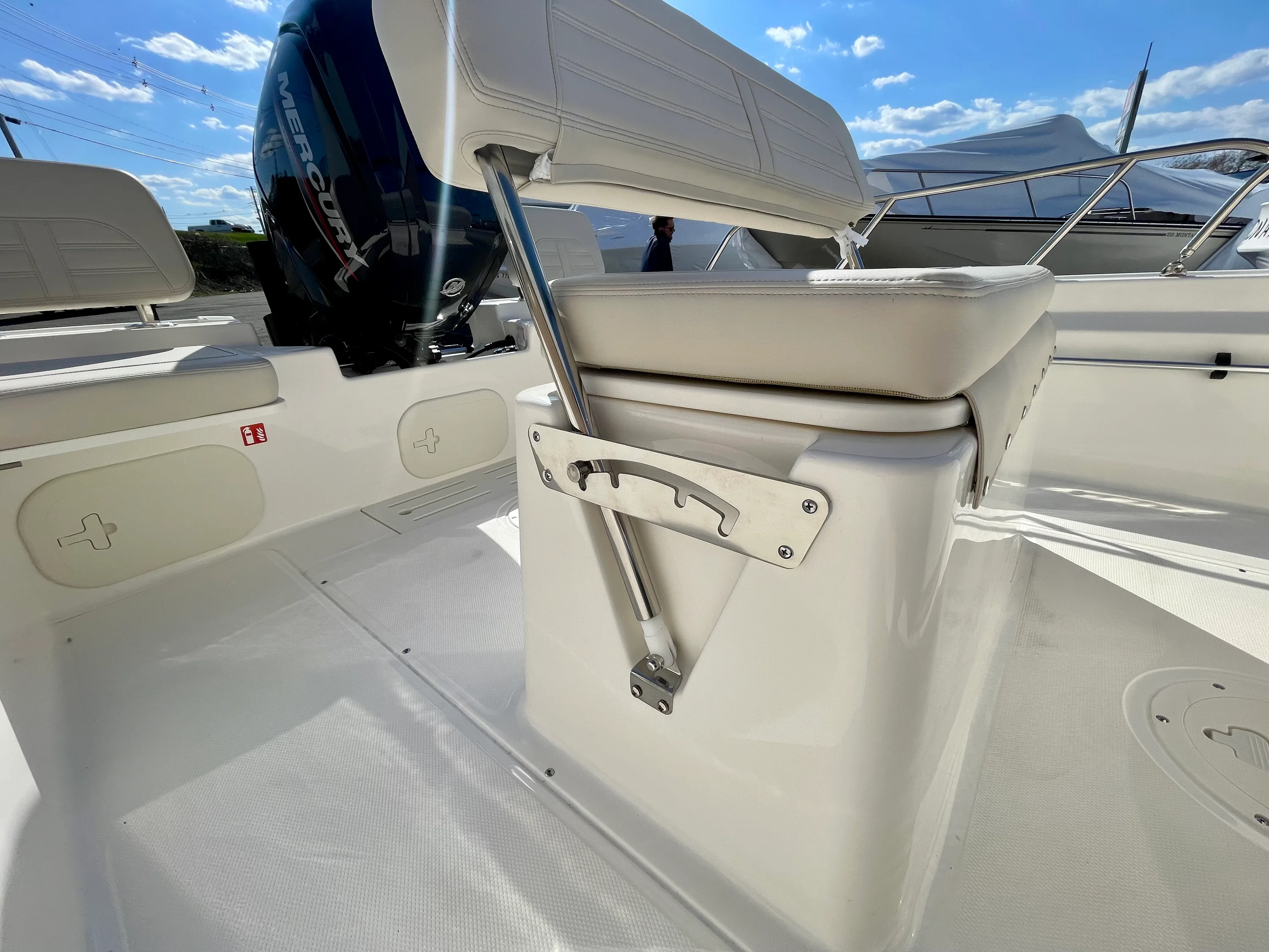 2026 Boston Whaler 170 Montauk Image Thumbnail #5