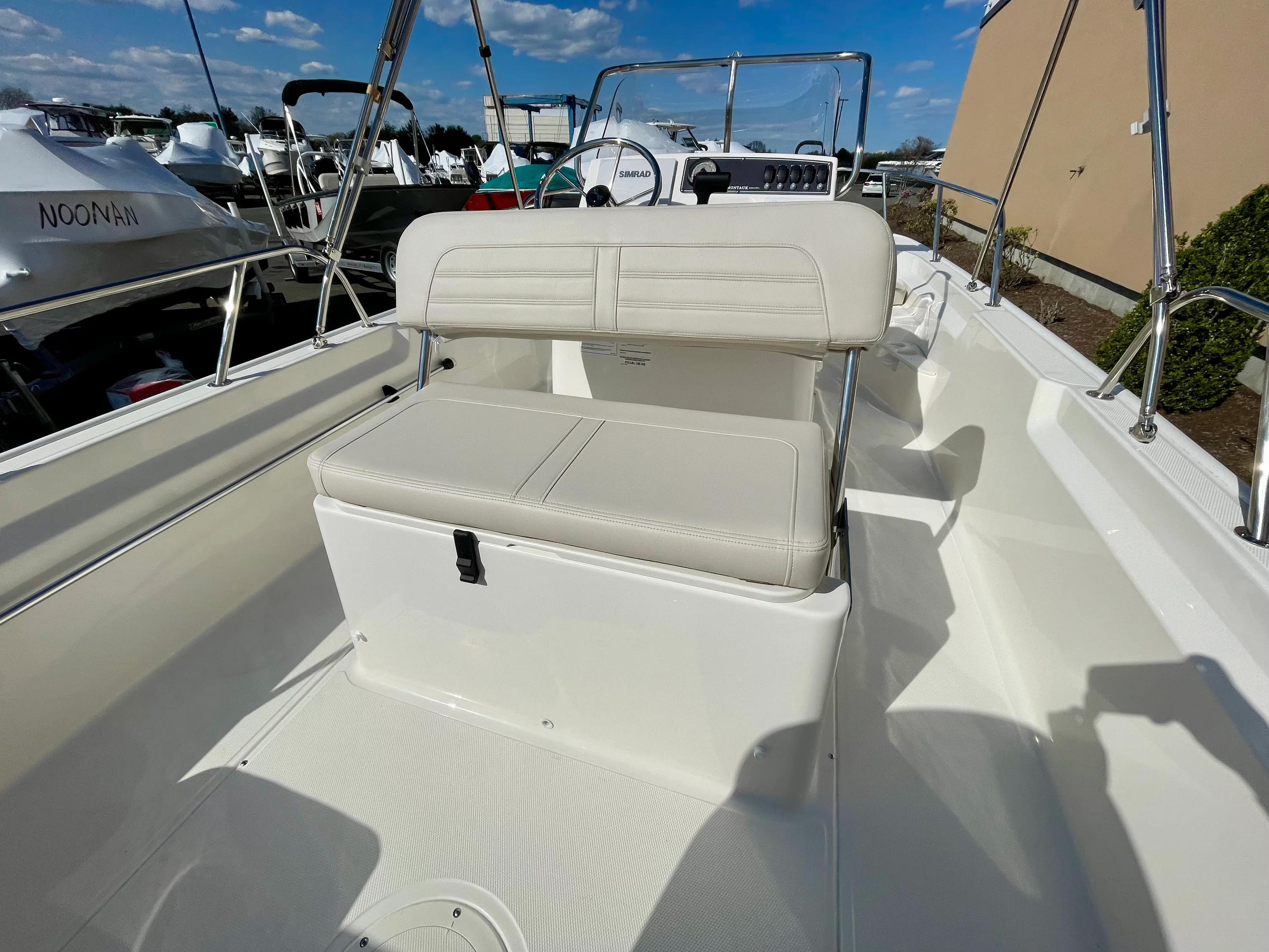 2026 Boston Whaler 170 Montauk Image Thumbnail #4