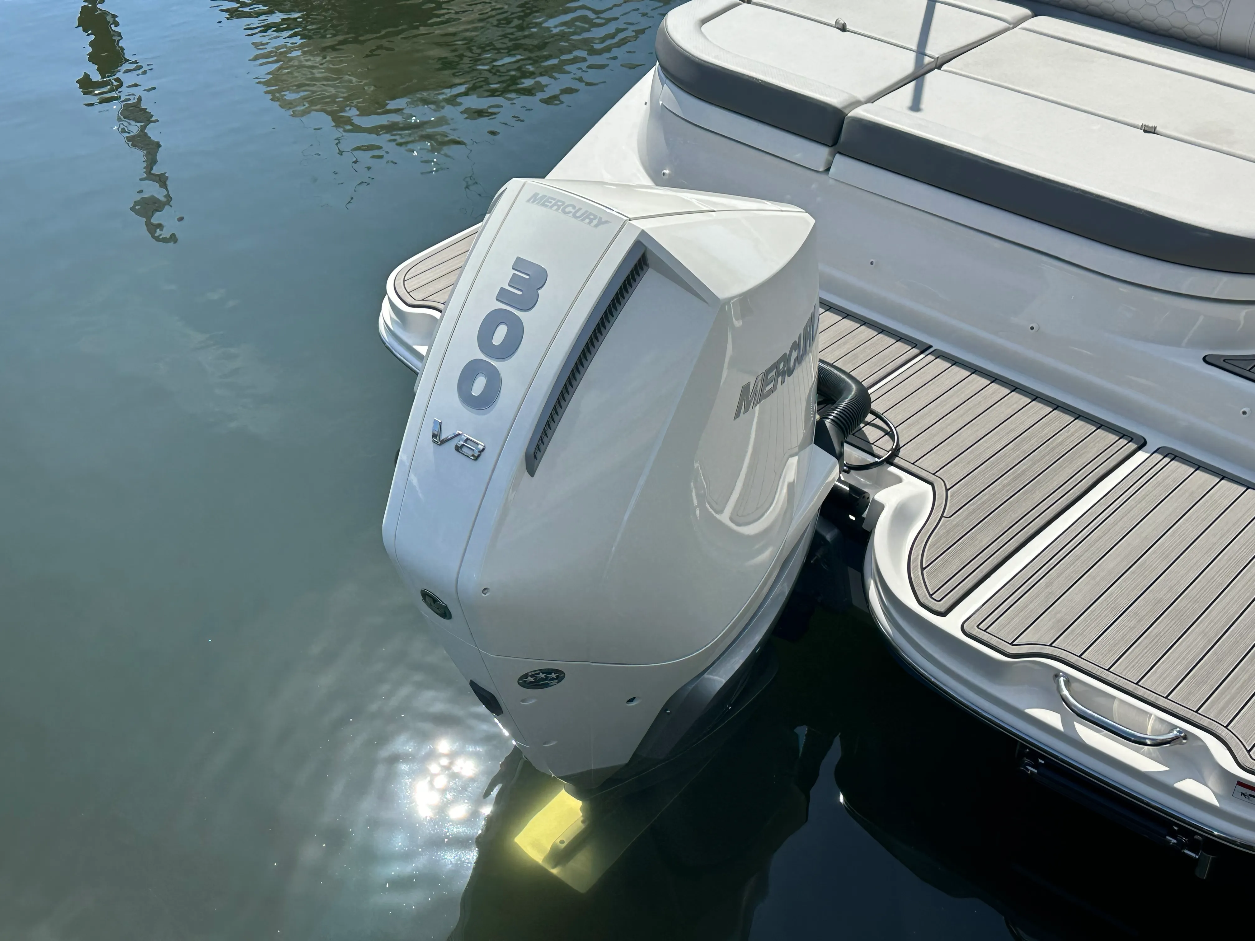 2024 Sea Ray 270 SD-OB Image Thumbnail #6