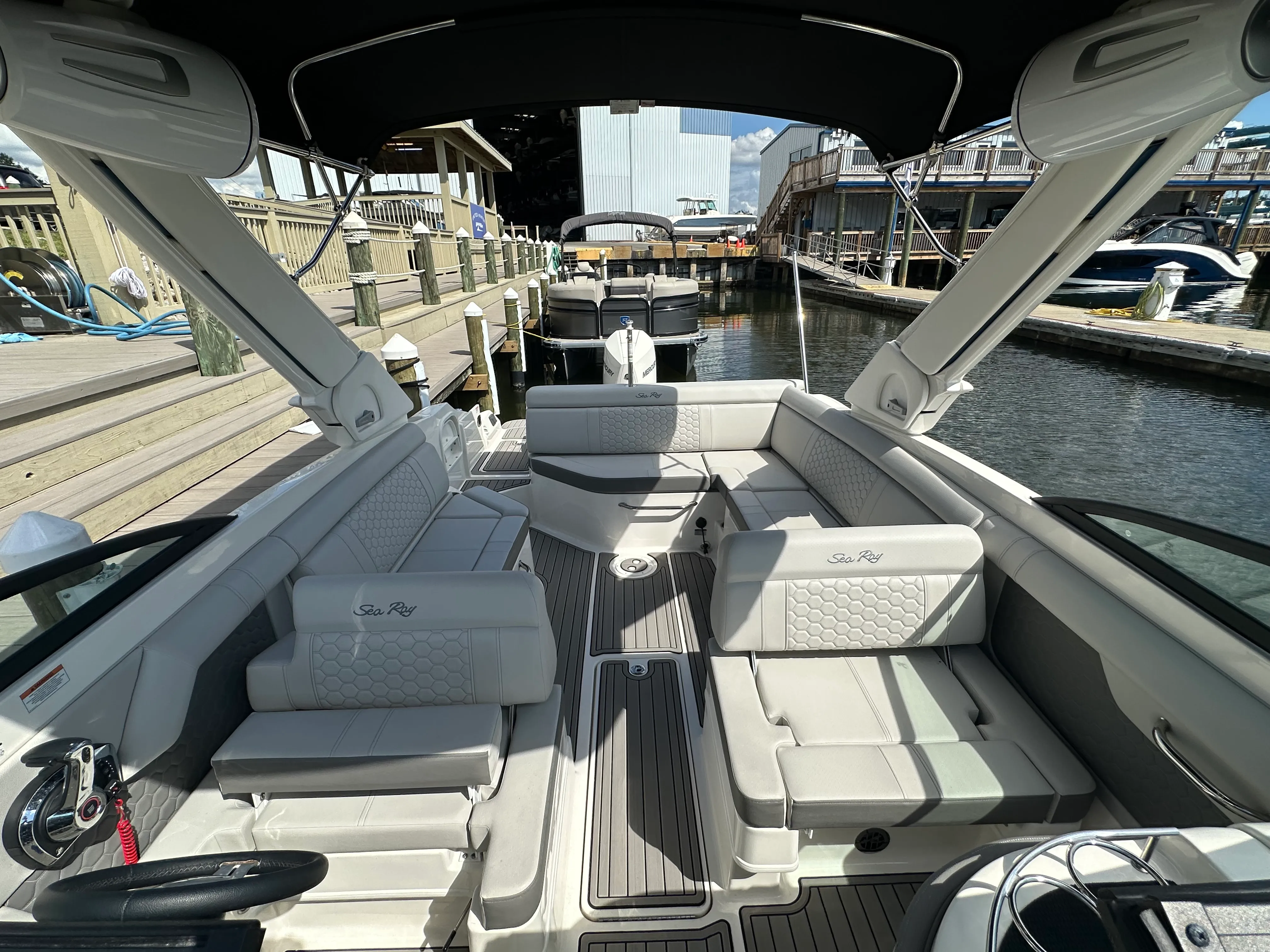 2024 Sea Ray 270 SD-OB Image Thumbnail #44