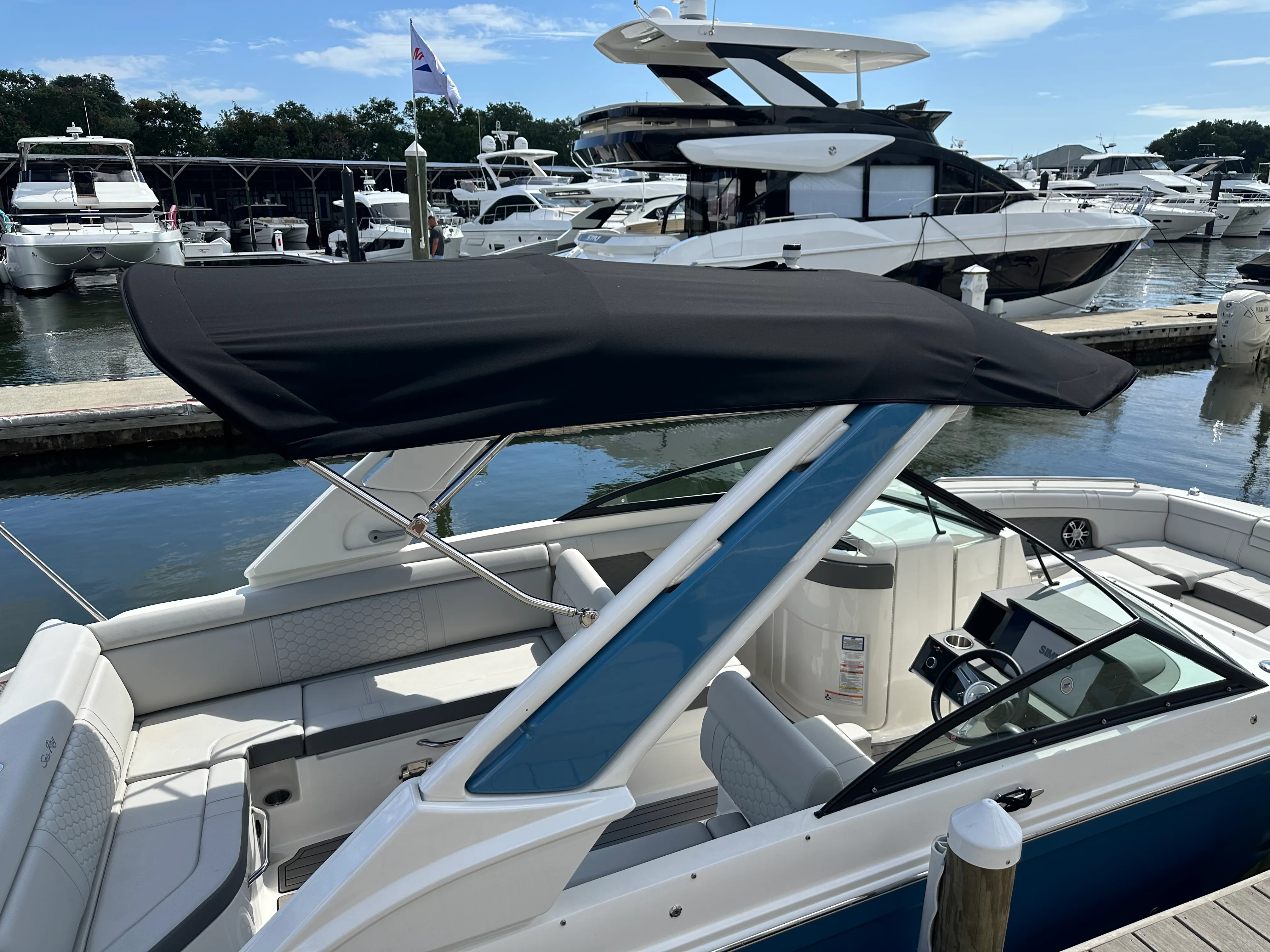 2024 Sea Ray 270 SD-OB Image Thumbnail #9