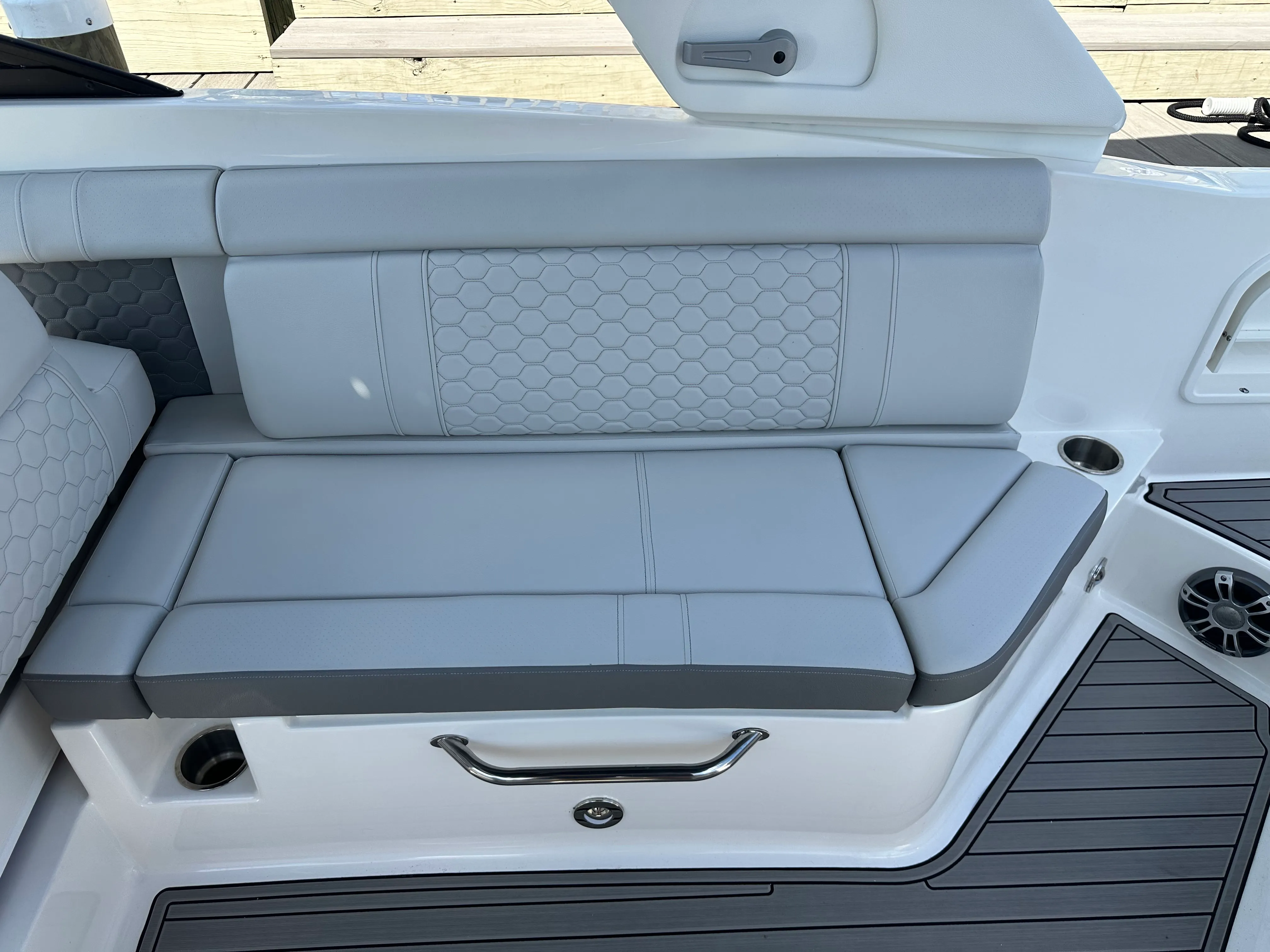 2024 Sea Ray 270 SD-OB Image Thumbnail #20