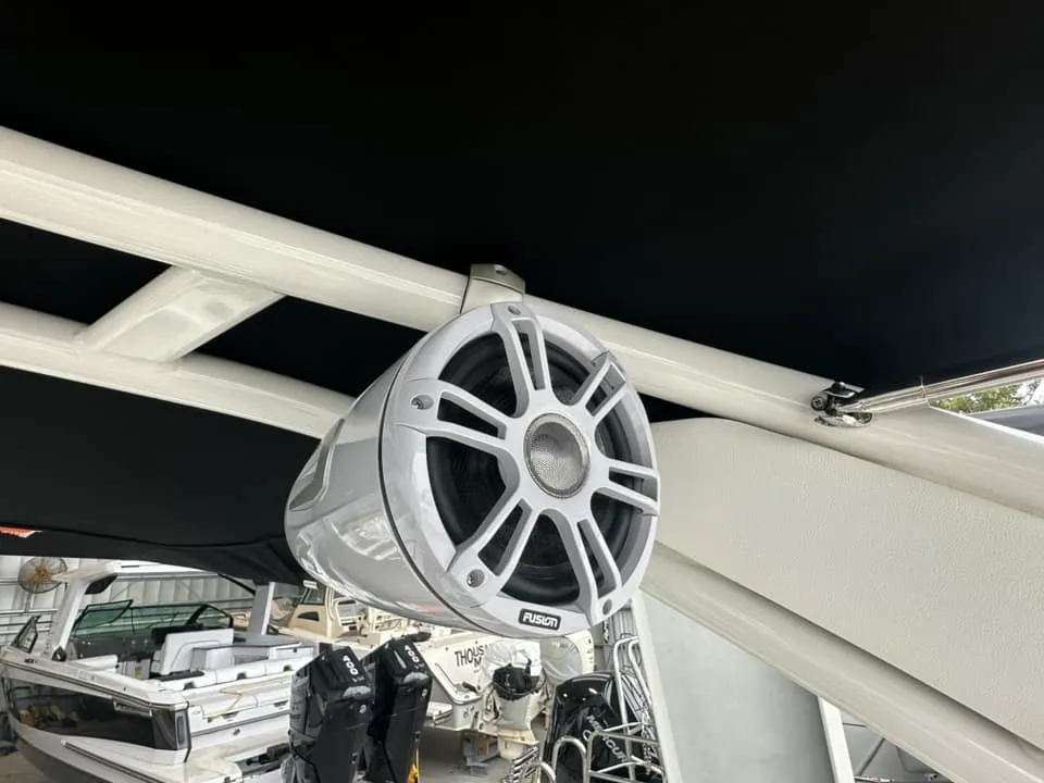 2024 Sea Ray 270 SD-OB Image Thumbnail #12