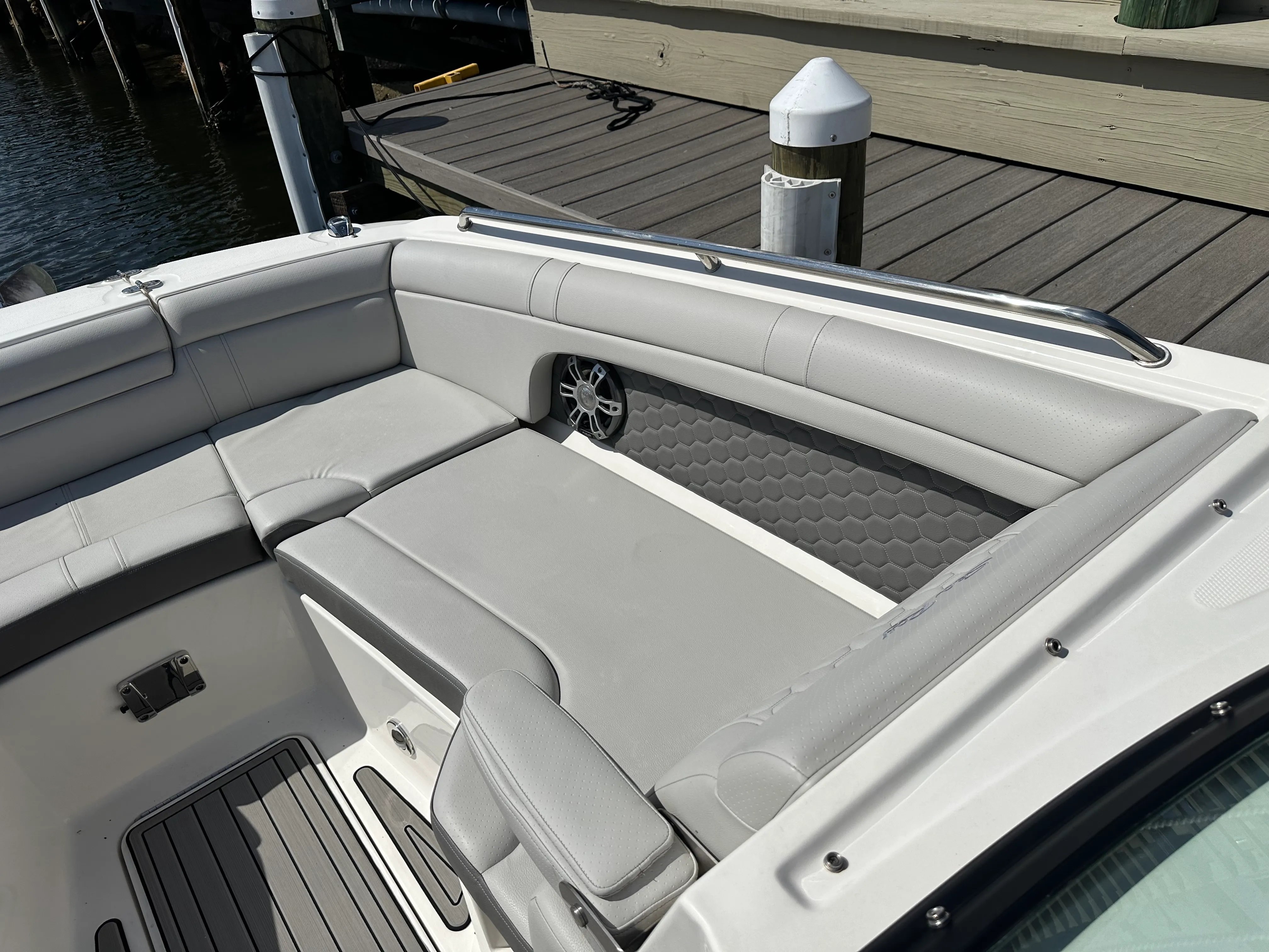 2024 Sea Ray 270 SD-OB Image Thumbnail #25