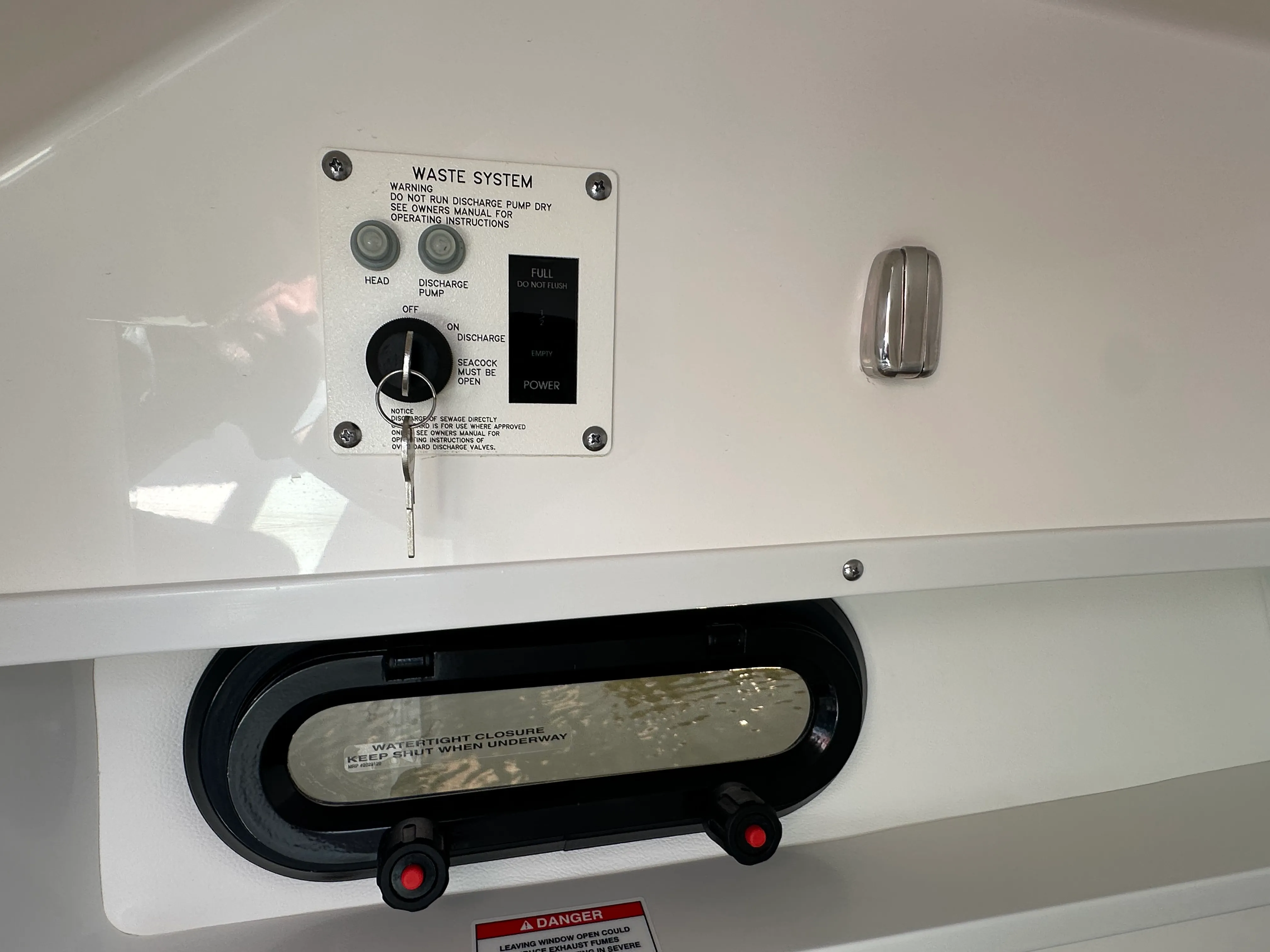 2024 Sea Ray 270 SD-OB Image Thumbnail #38