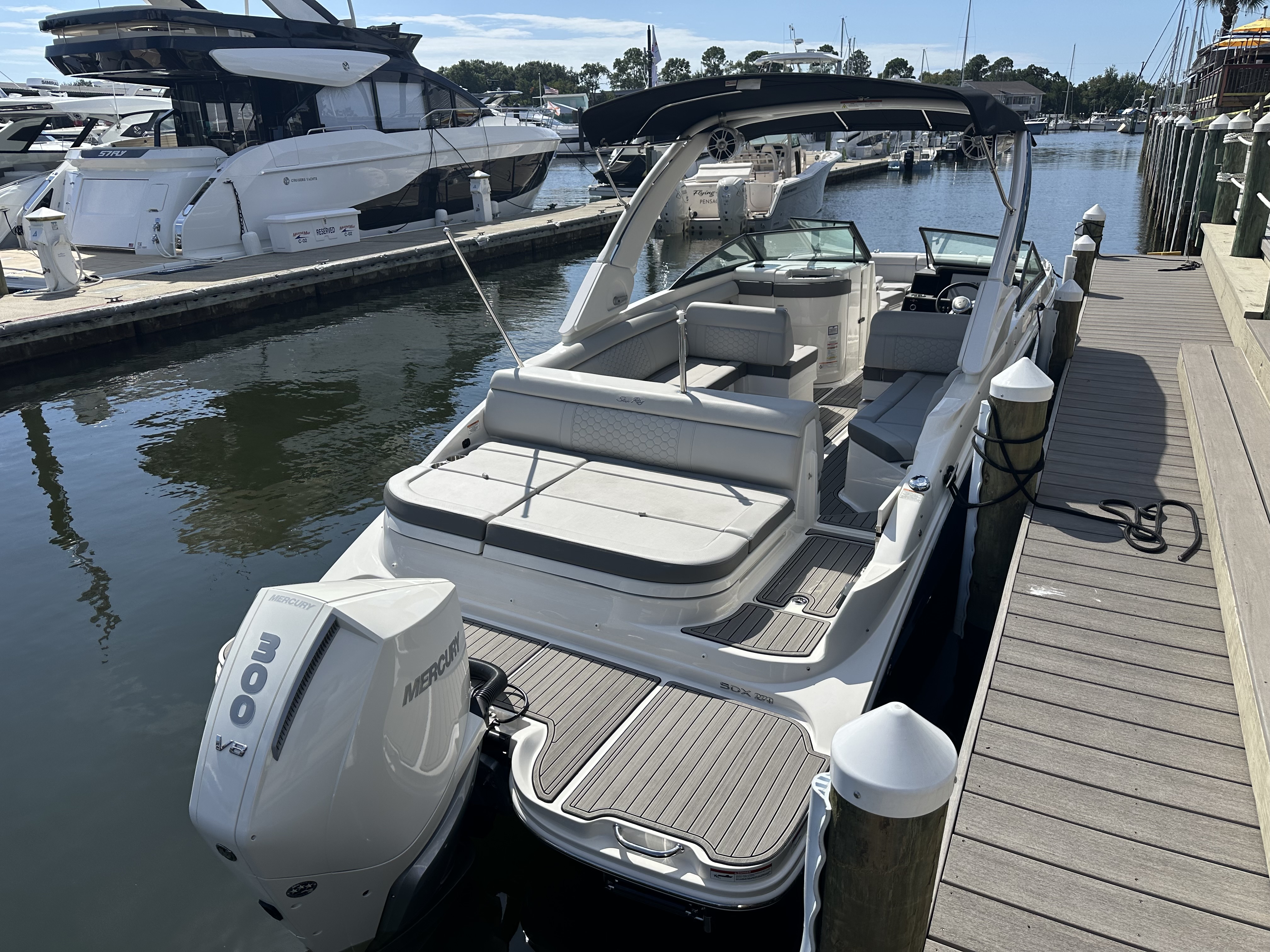 2024 Sea Ray 270 SD-OB Image Thumbnail #7