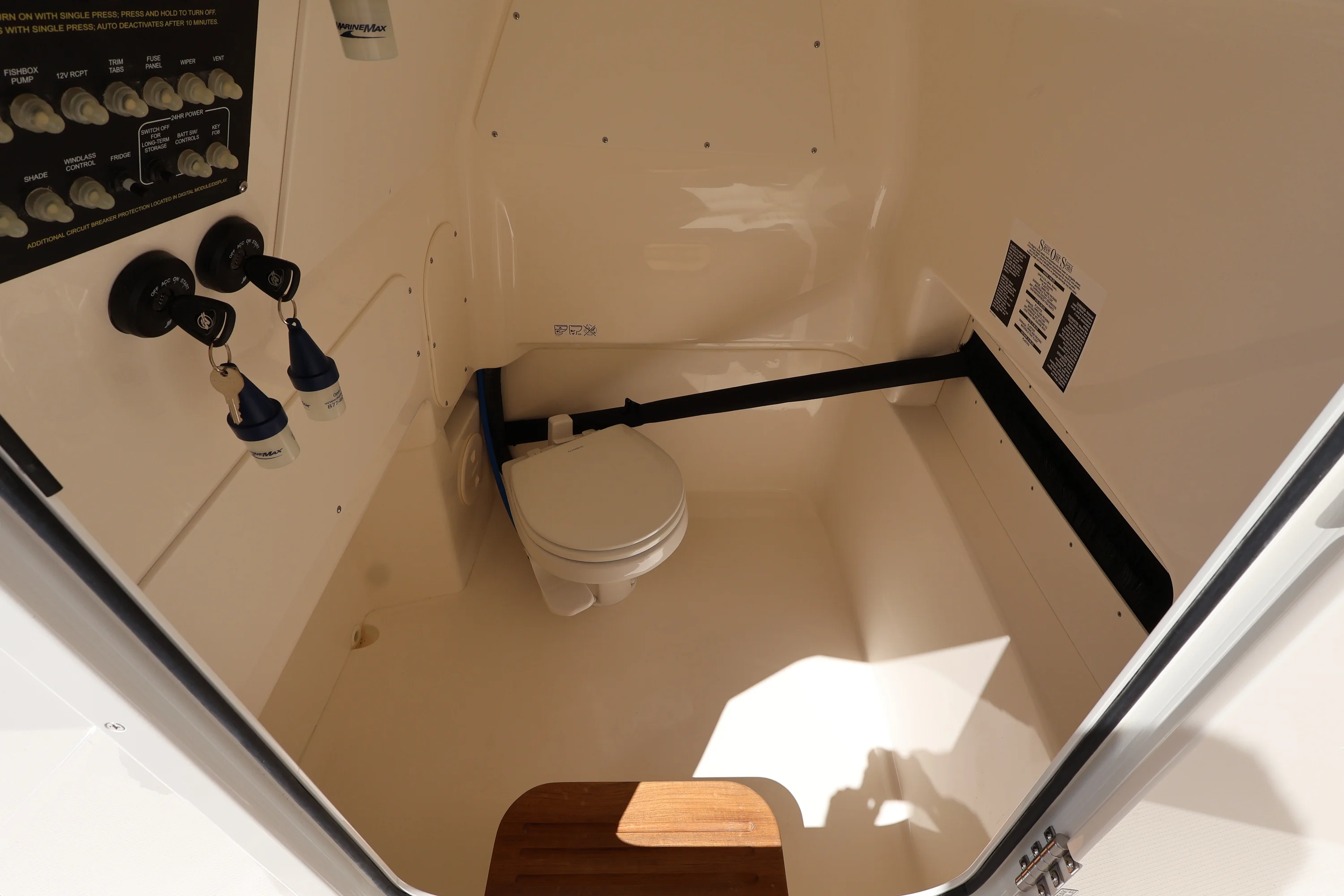 2026 Boston Whaler 280 Dauntless Image Thumbnail #23