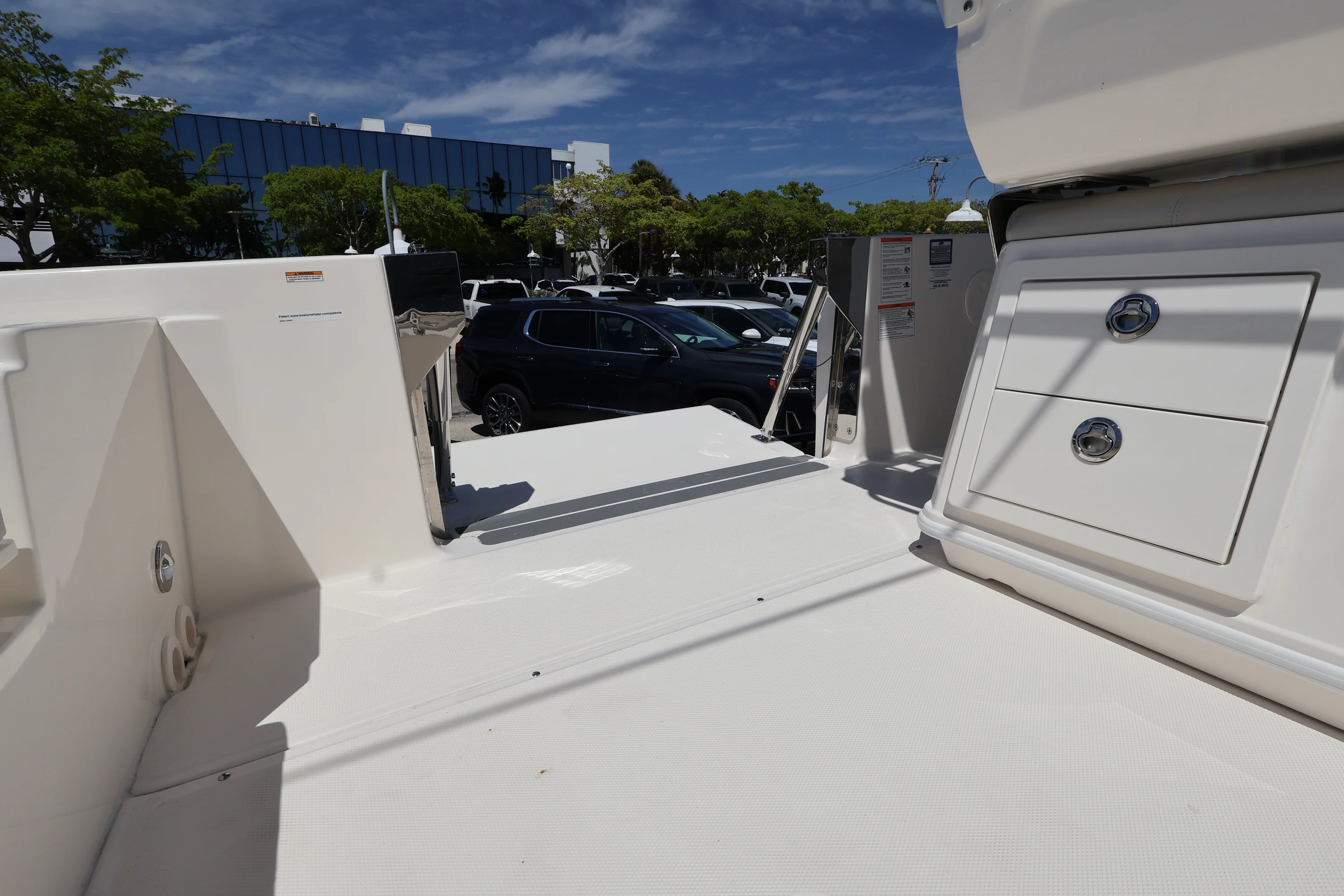 2026 Boston Whaler 280 Dauntless Image Thumbnail #11