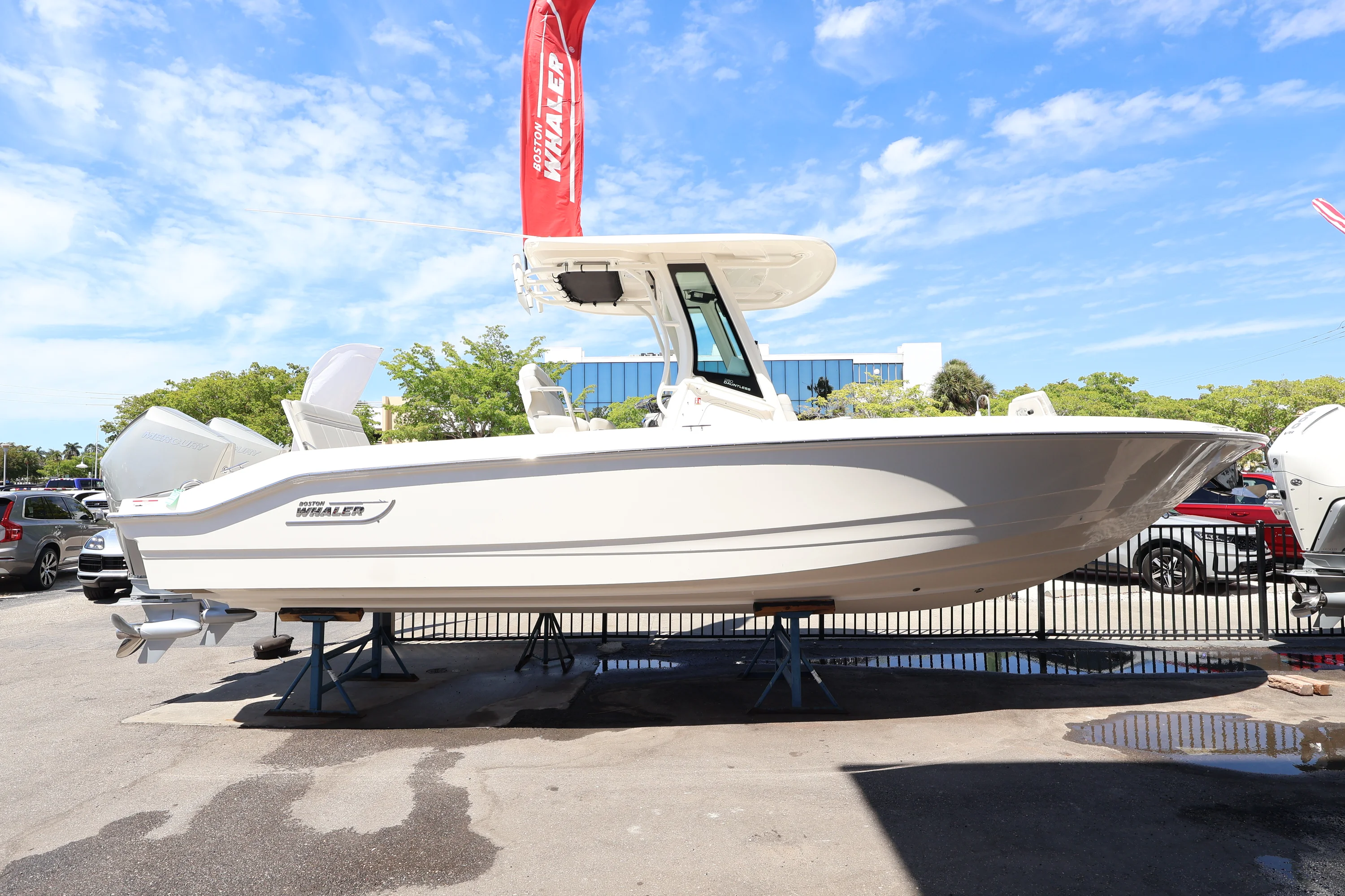 2026 Boston Whaler 280 Dauntless Image Thumbnail #1