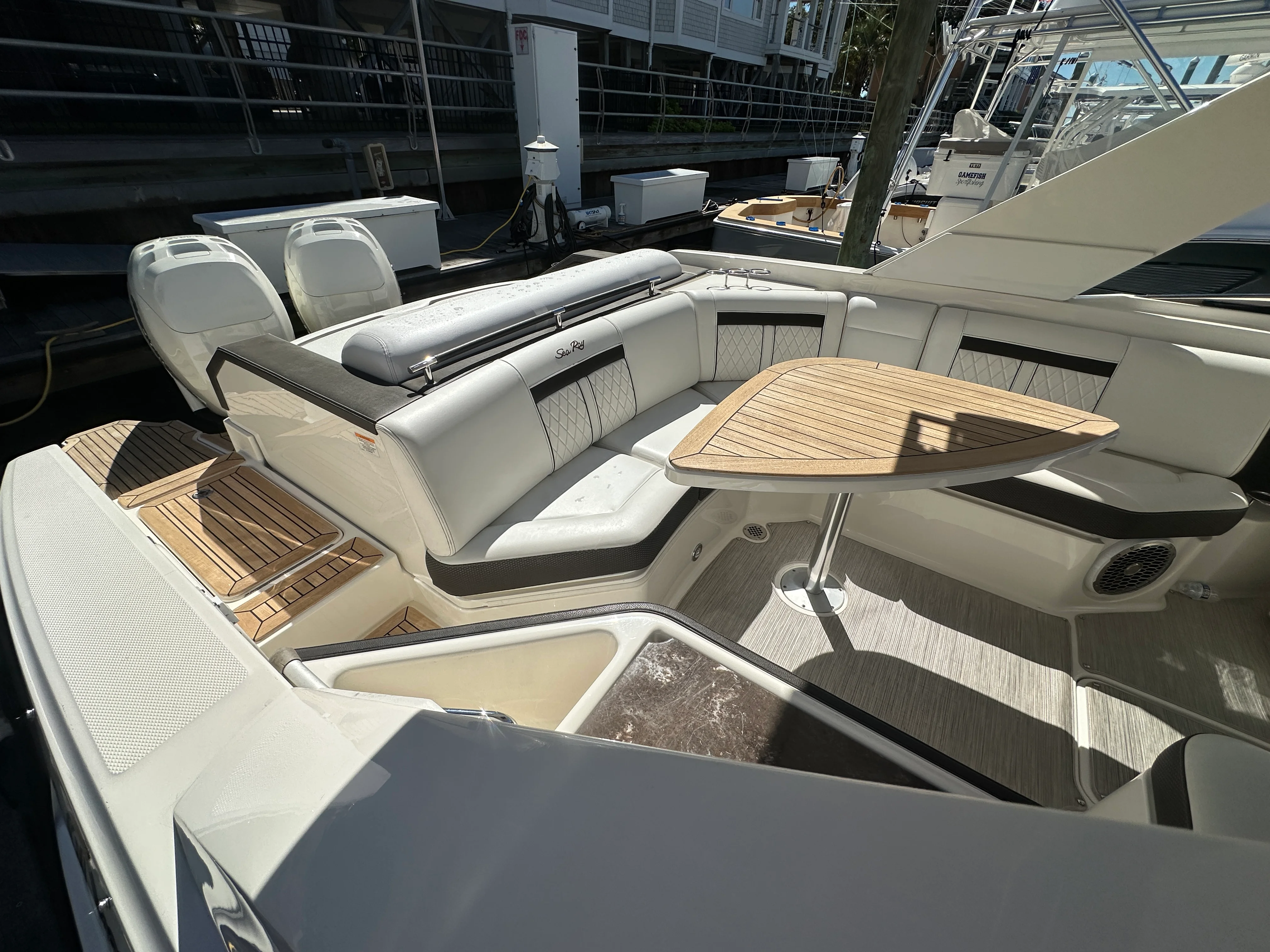 2018 Sea Ray 310 SLX OUTBOARD Image Thumbnail #6