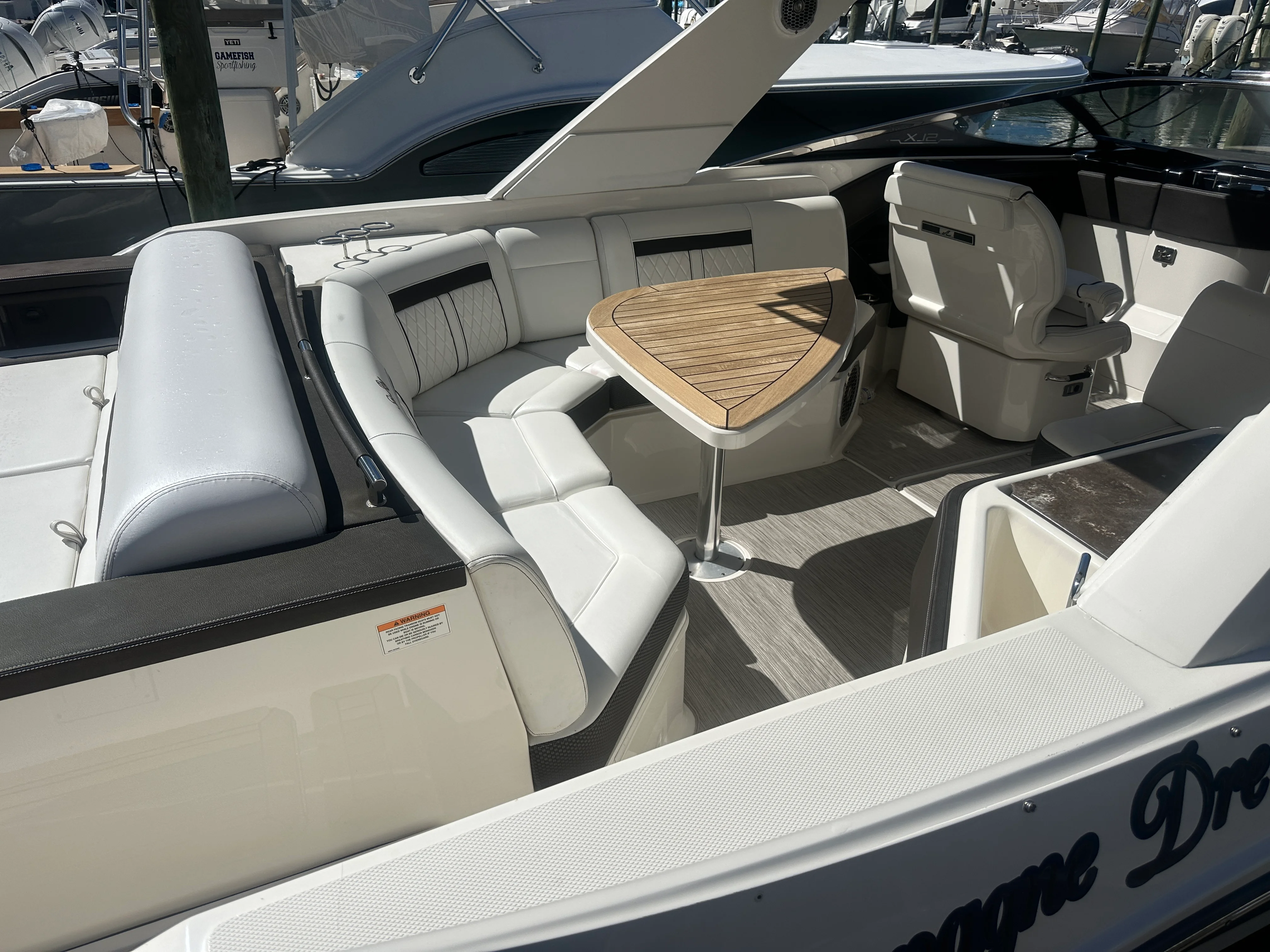 2018 Sea Ray 310 SLX OUTBOARD Image Thumbnail #5